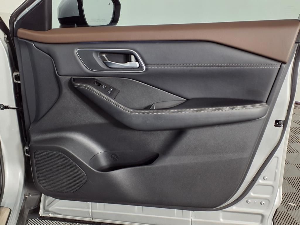 2023 Nissan Rogue Platinum - Photo 8