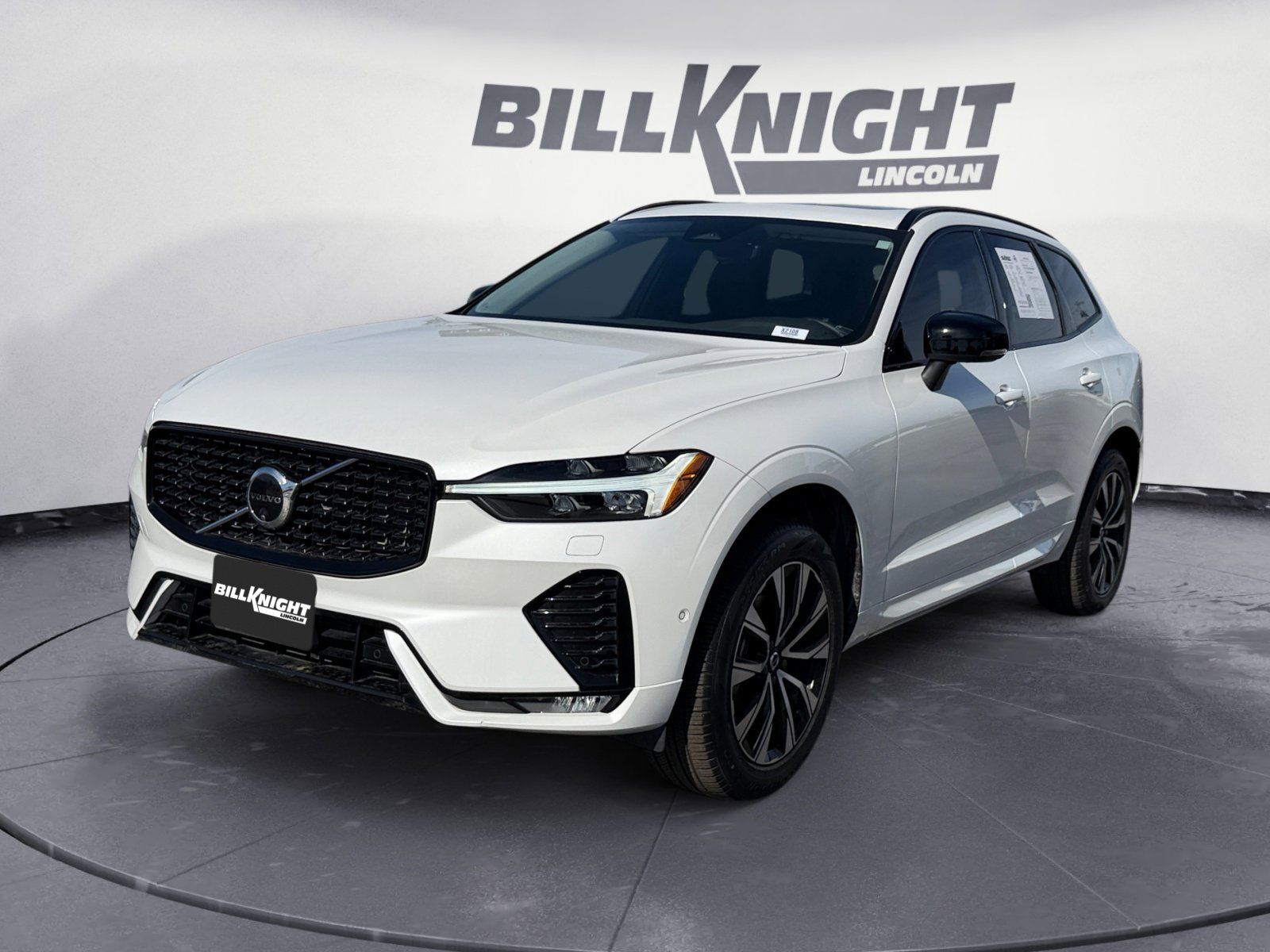 2024 Volvo XC60 B5 Plus Dark Theme AWD