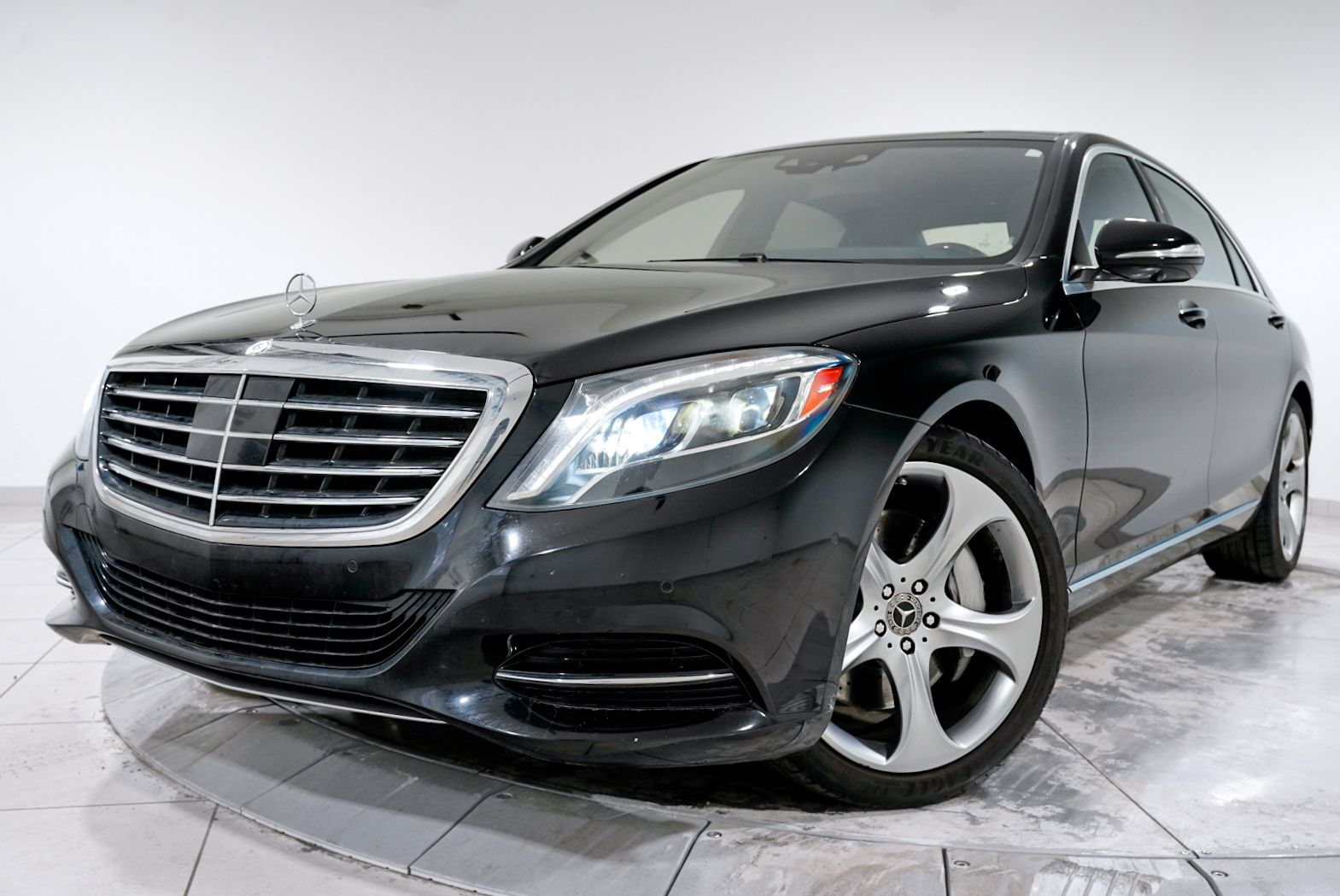 2017 Mercedes-Benz S-Class S550 4MATIC's photo