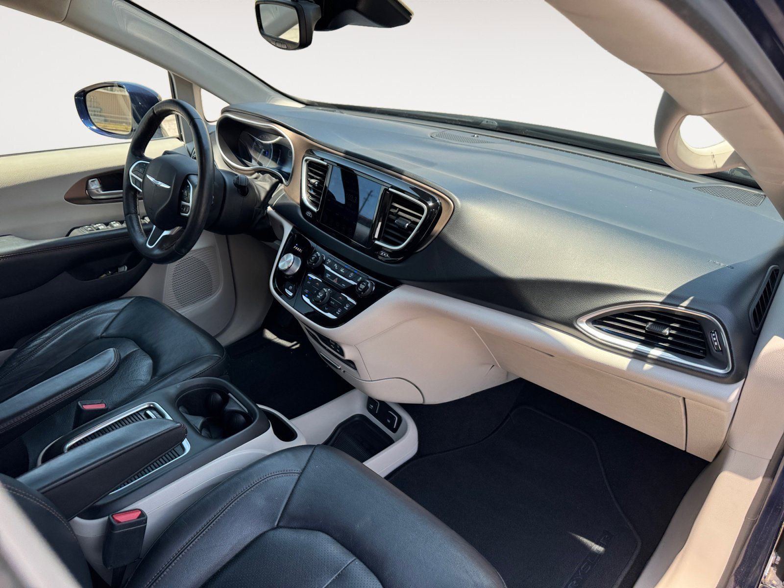 Used 2017 Chrysler Pacifica Touring L Plus 4D Passenger Van