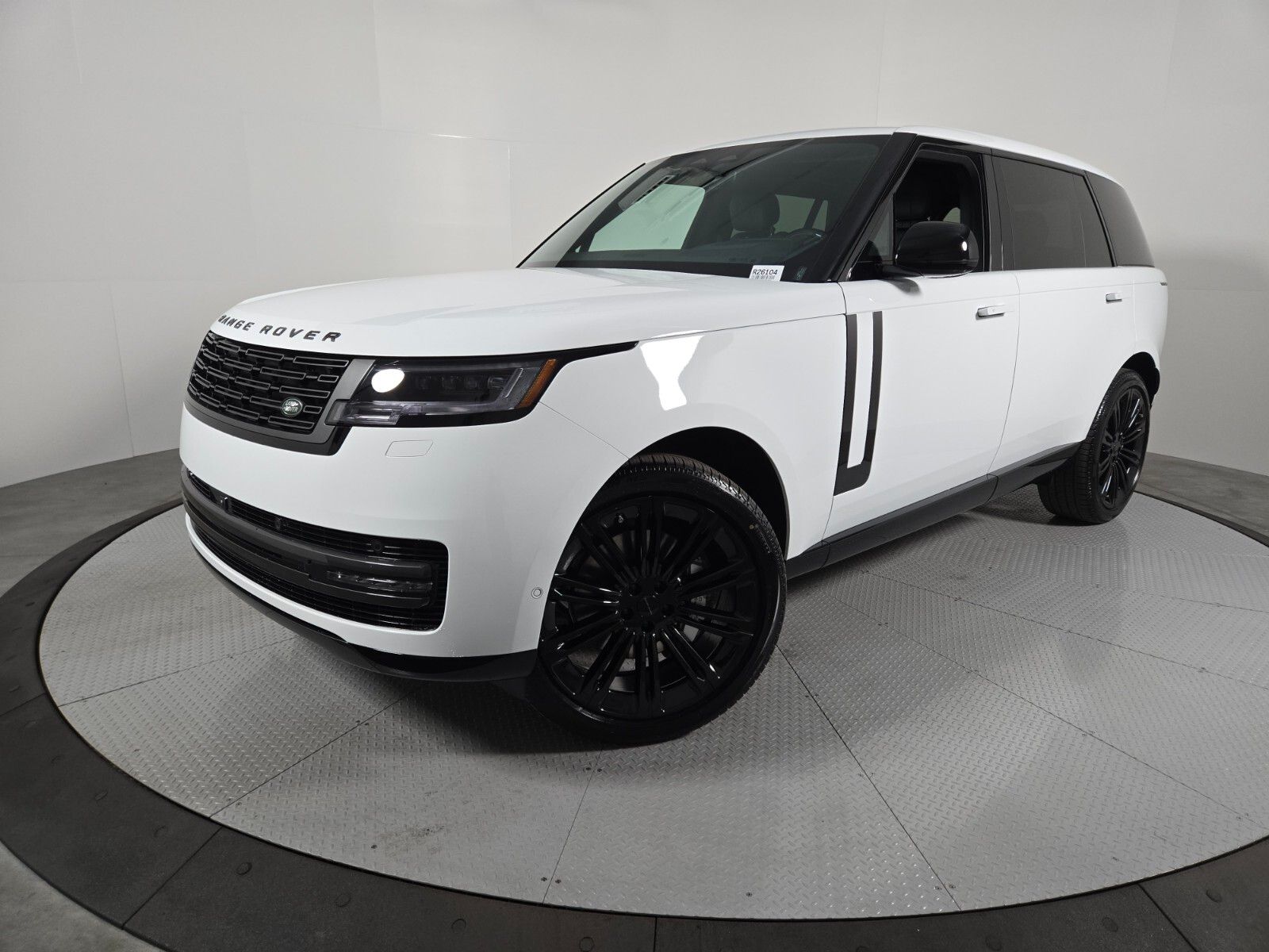 2026 Land Rover Range Rover P400 SE LWB AWD