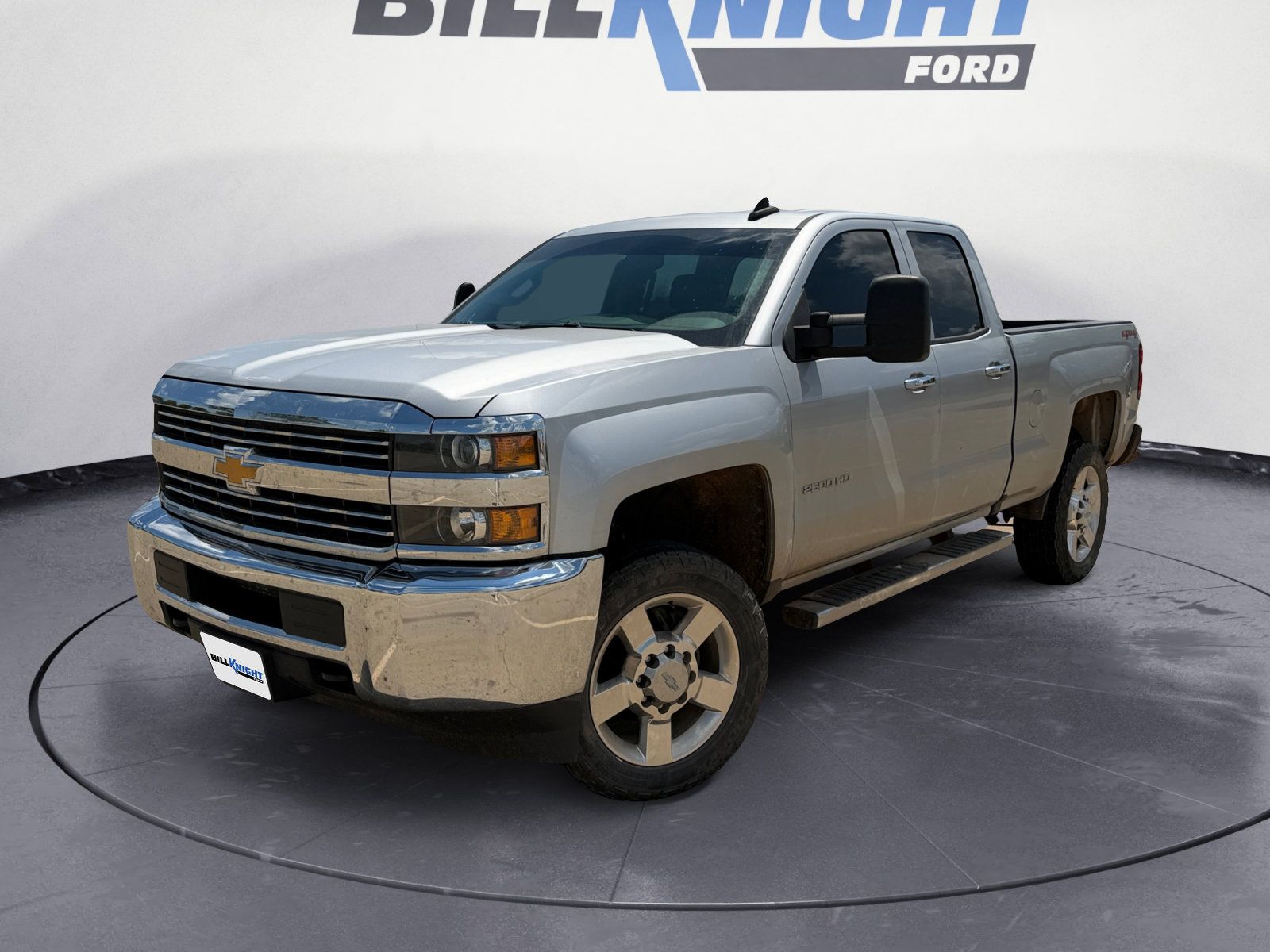 Silver Ice Metallic 2016 Chevrolet Silverado 2500HD Pickup Truck Four-Wheel Drive 6-Speed Automatic Overdrive