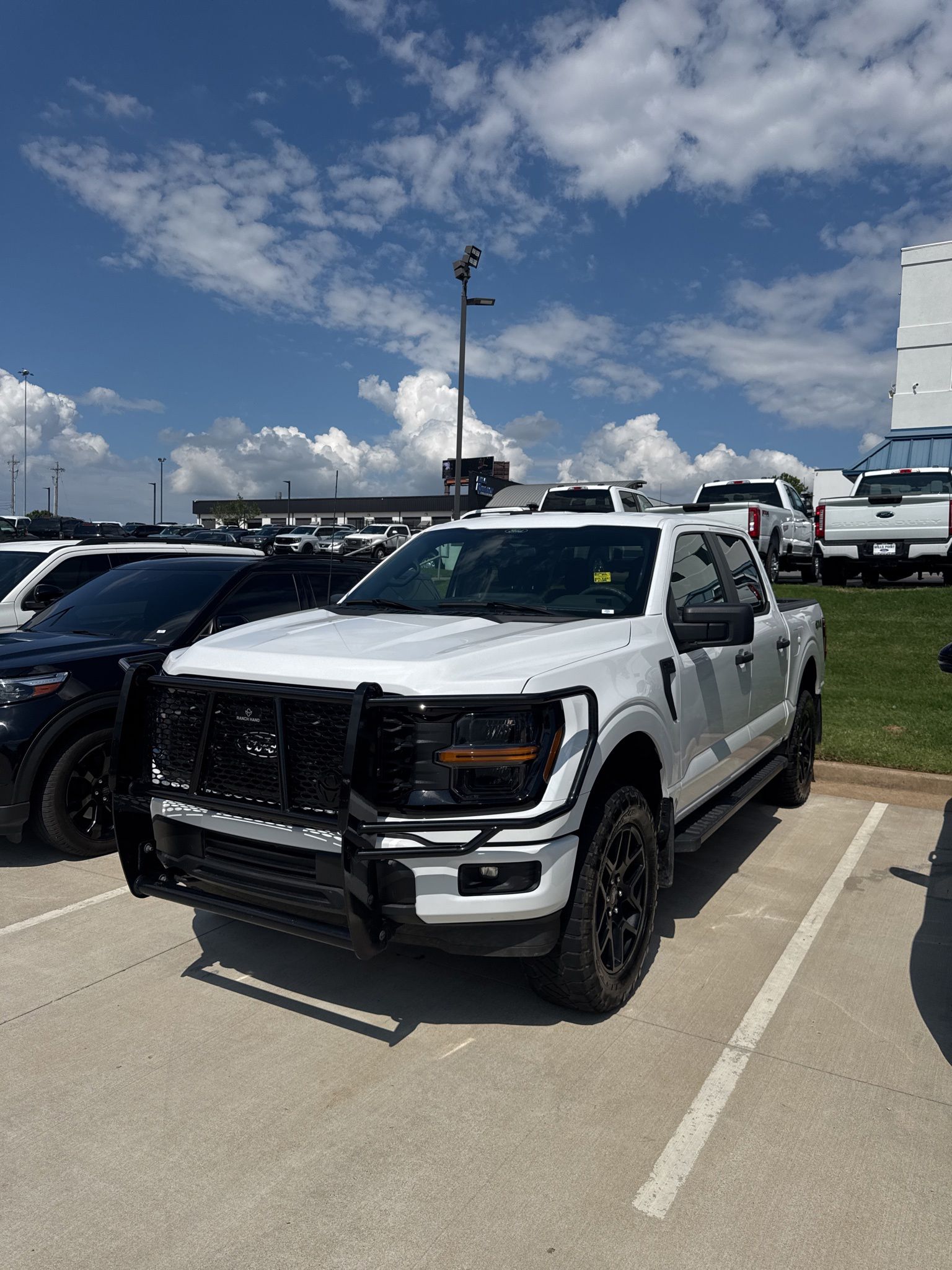 Oxford White 2025 Ford F-150 STX SuperCrew 4WD Pickup Truck Four-Wheel Drive Automatic