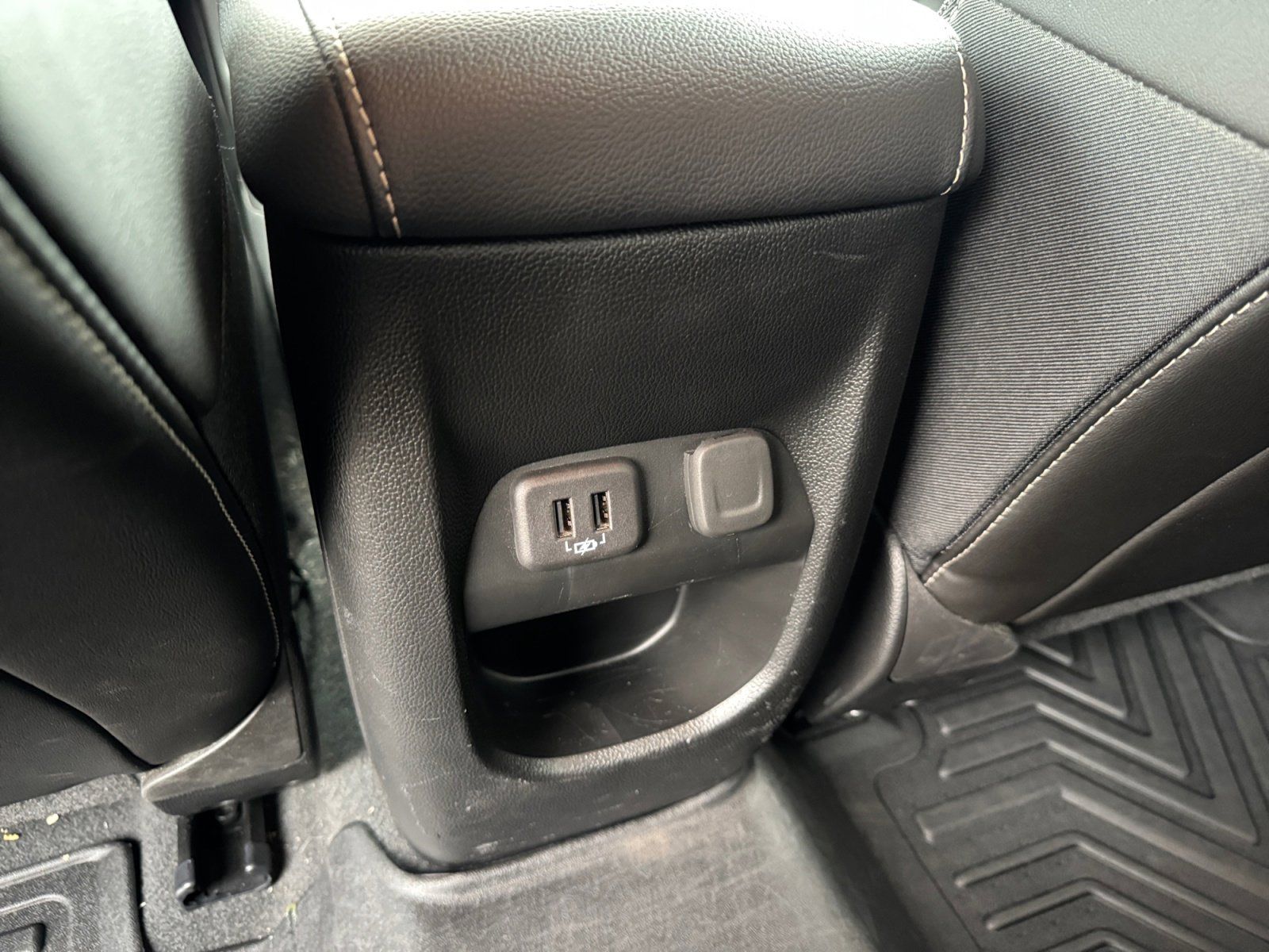 Used 2022 GMC Canyon Denali 4D Crew Cab