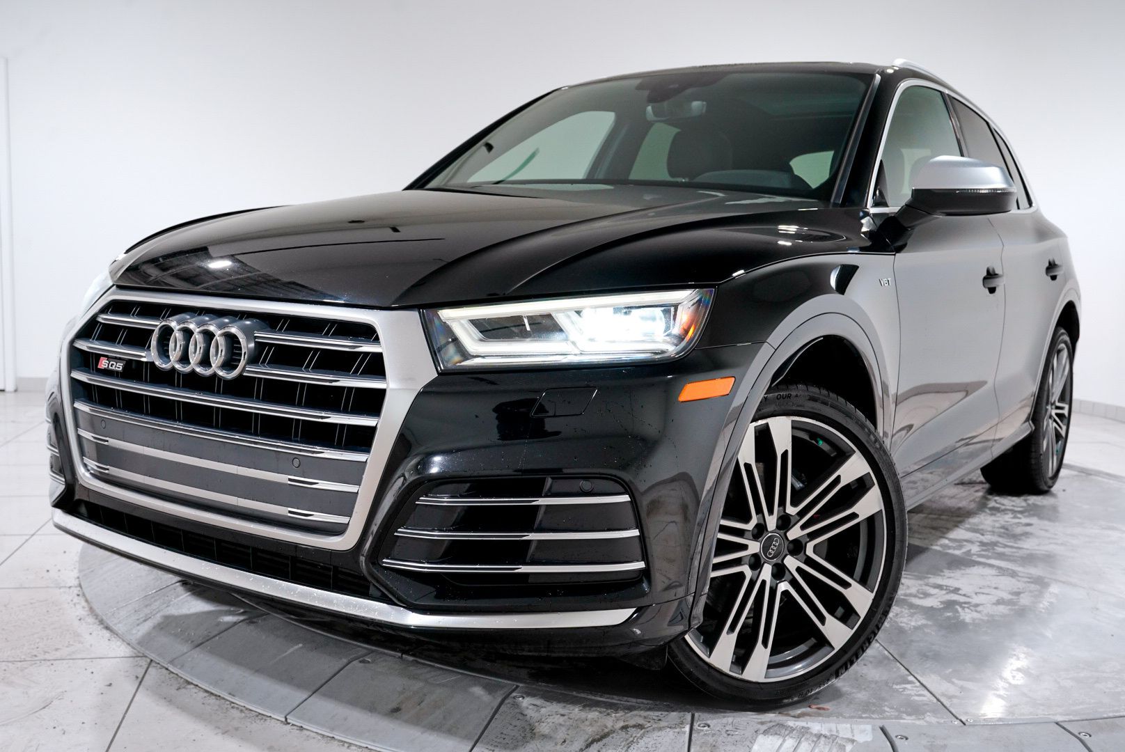 Brilliant Black 2018 Audi SQ5 3.0T quattro Premium Plus AWD SUV / Crossover All-Wheel Drive 8-Speed Automatic
