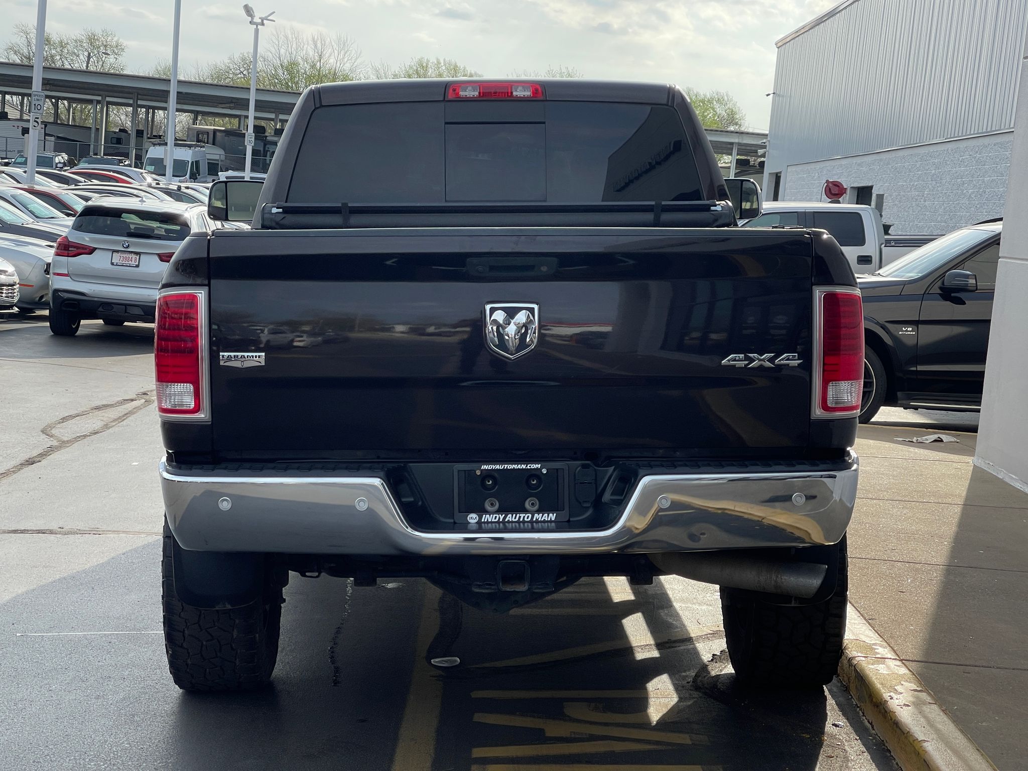 View vehicle photo 7