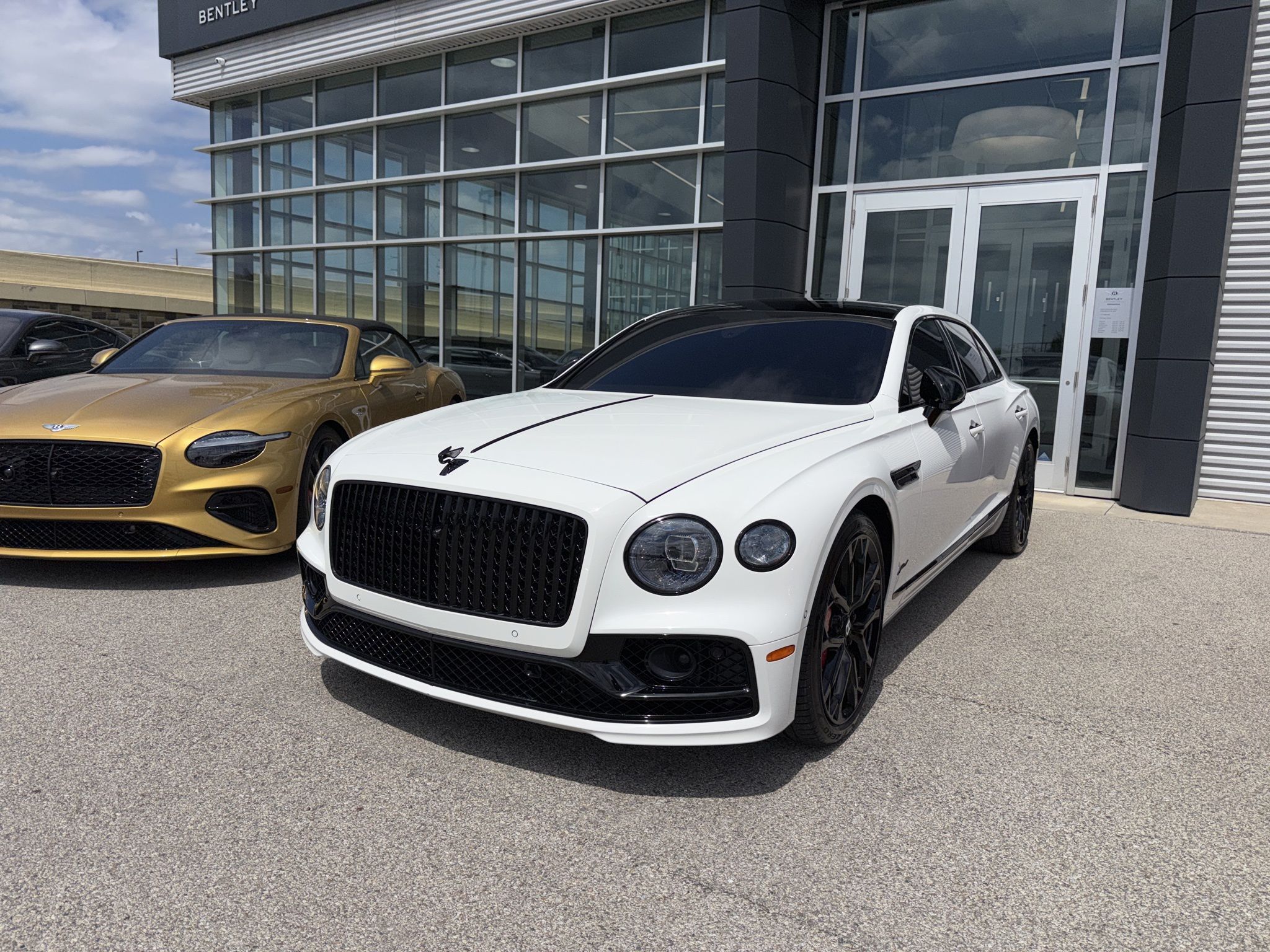 Glacier White 2023 Bentley Flying Spur Speed AWD Sedan All-Wheel Drive 8-Speed Automatic