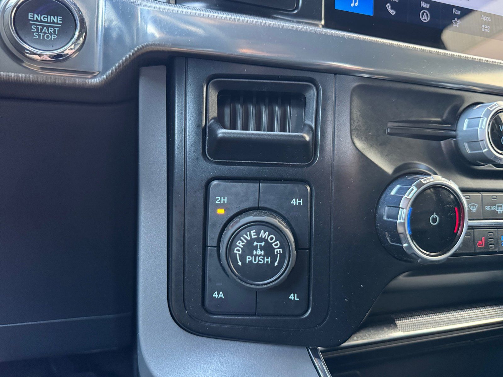 Used 2024 Ford F-150 Lariat 4D SuperCrew
