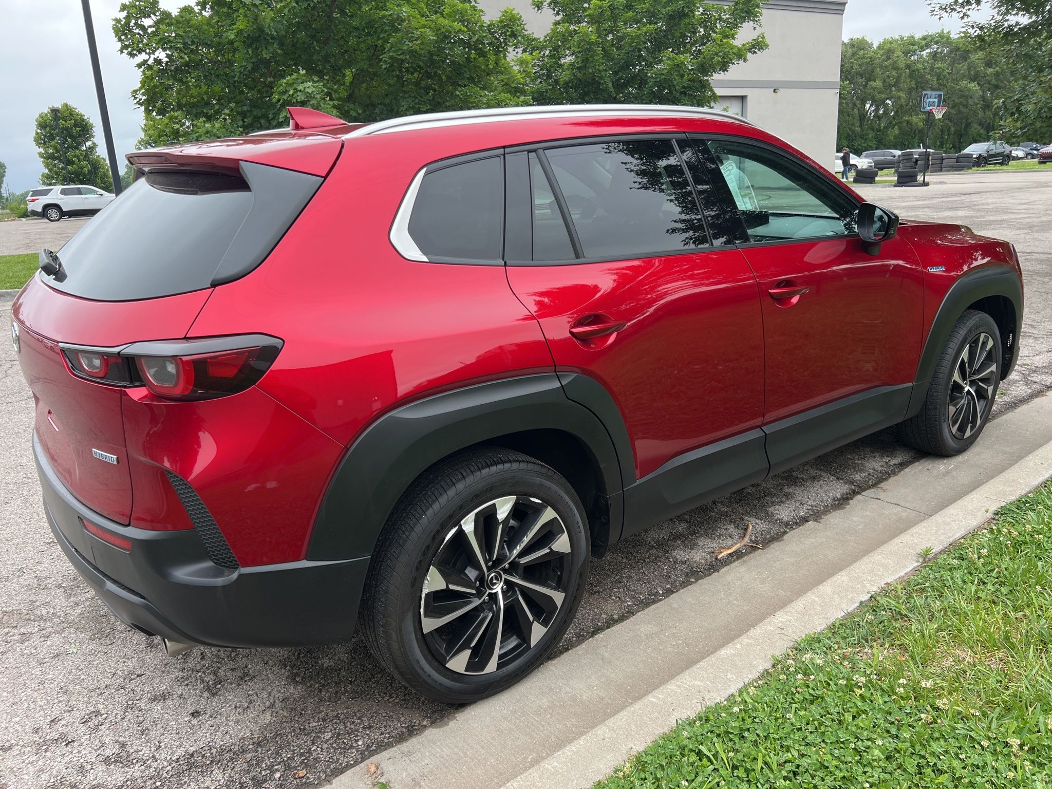 View vehicle photo 5