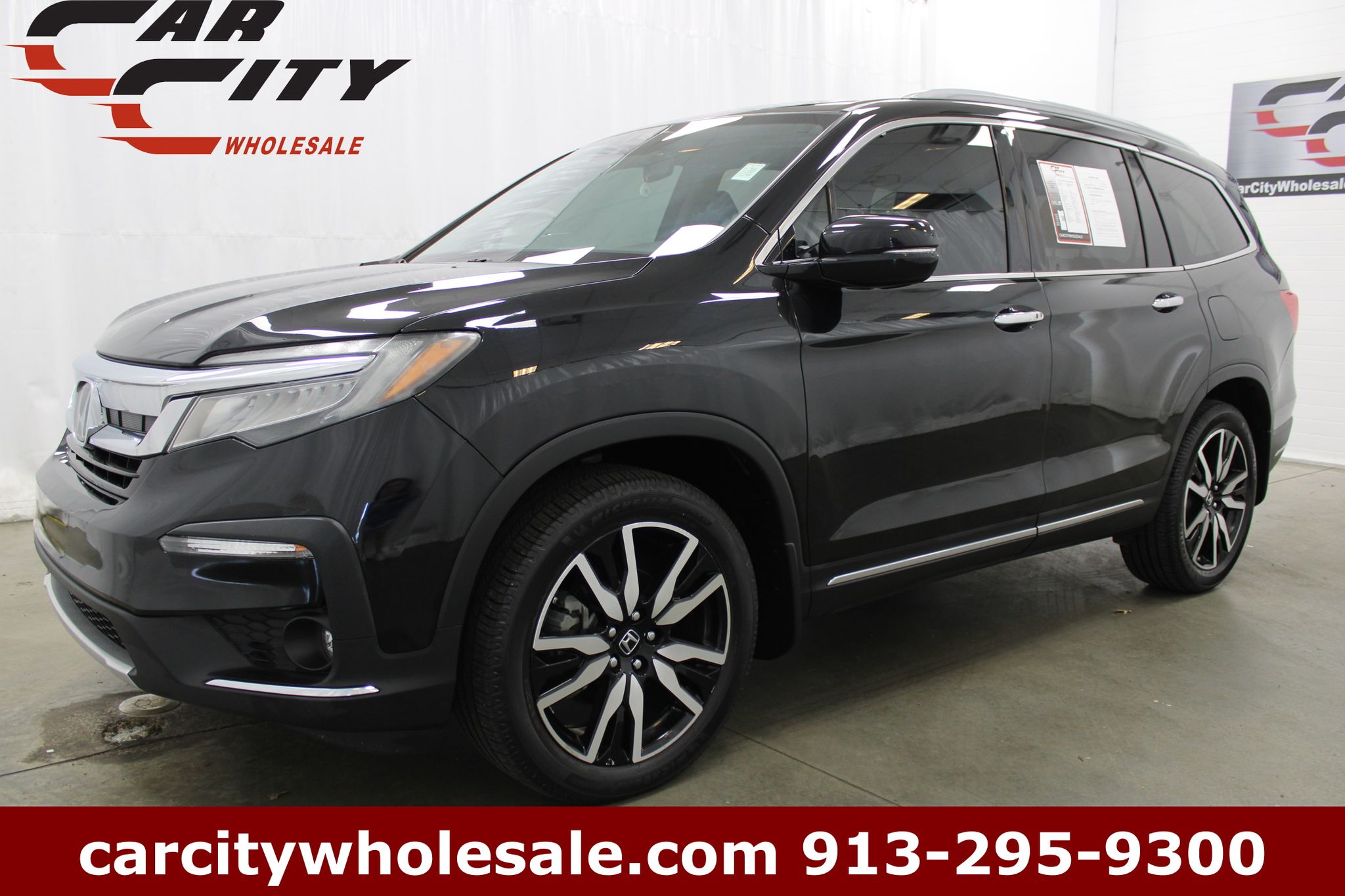 Black 2021 Honda Pilot Touring AWD with Rear Captains Chairs SUV / Crossover All-Wheel Drive 9-Speed Automatic