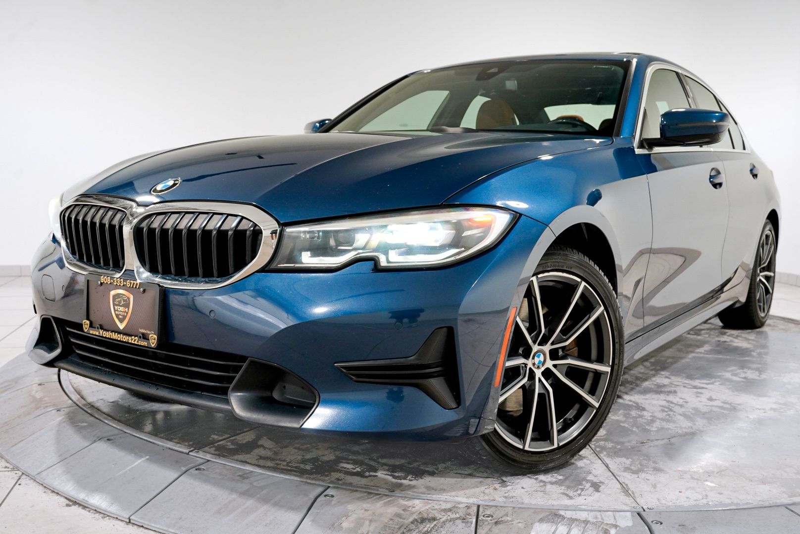2021 BMW 3 Series 330i xDrive Sedan's photo