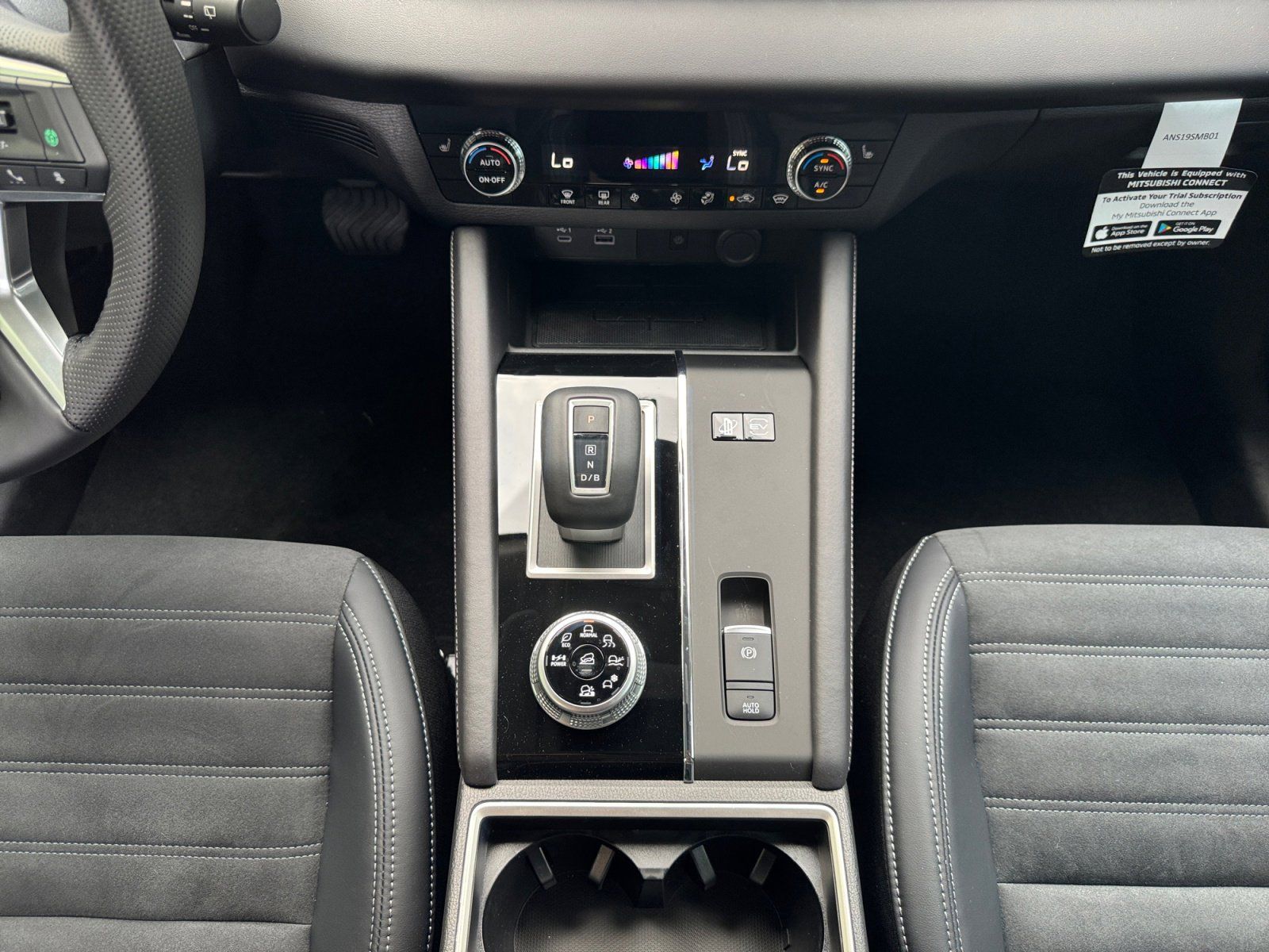 Used 2025 Mitsubishi Outlander PHEV SE 4D Sport Utility
