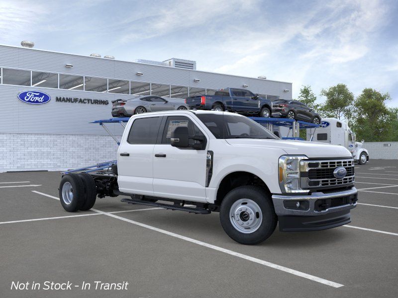 2026 Ford F-350 XL 4x4 Crew Cab 179-In DRW's photo