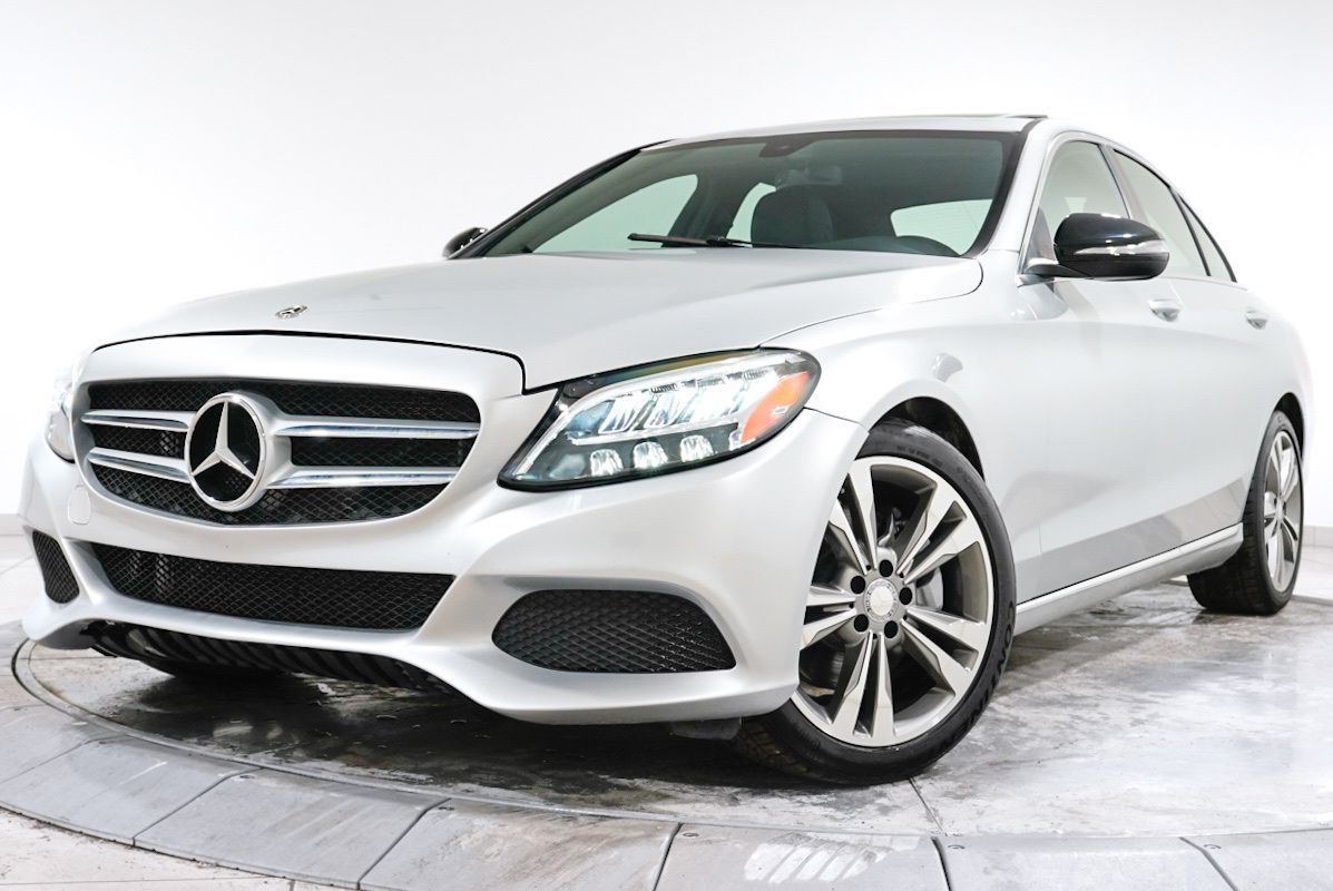 2020 Mercedes-Benz C-Class C300's photo