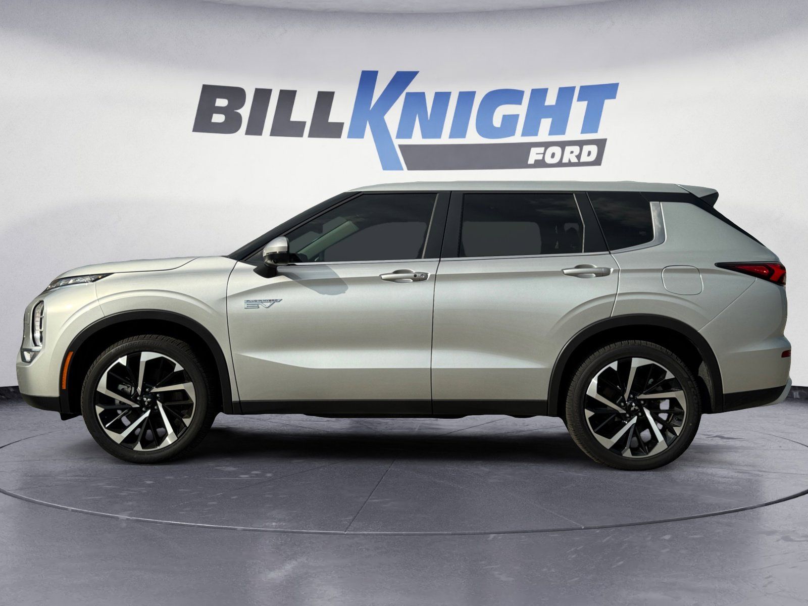 Used 2025 Mitsubishi Outlander PHEV SE 4D Sport Utility