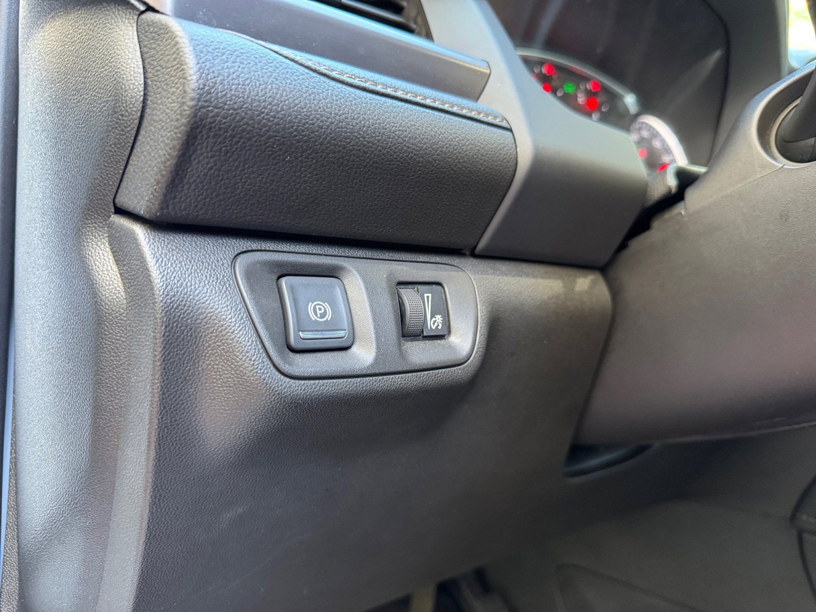 Used 2023 GMC Acadia AT4 4D Sport Utility