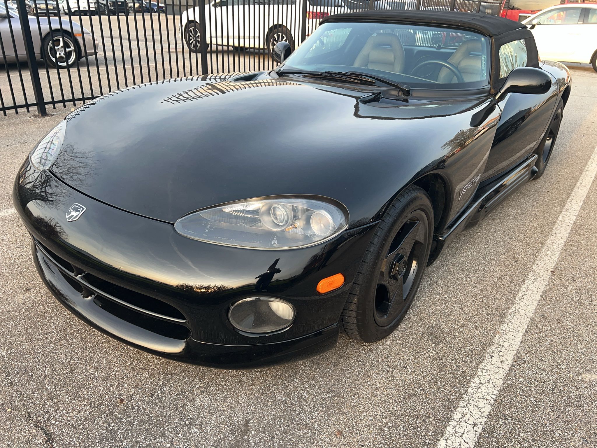 Black 1995 Dodge Viper RT/10 Roadster RWD Convertible Rear-Wheel Drive 6-Speed Manual