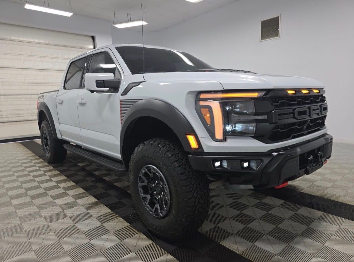 White Metallic 2025 Ford F-150 Pickup Truck Four-Wheel Drive Automatic