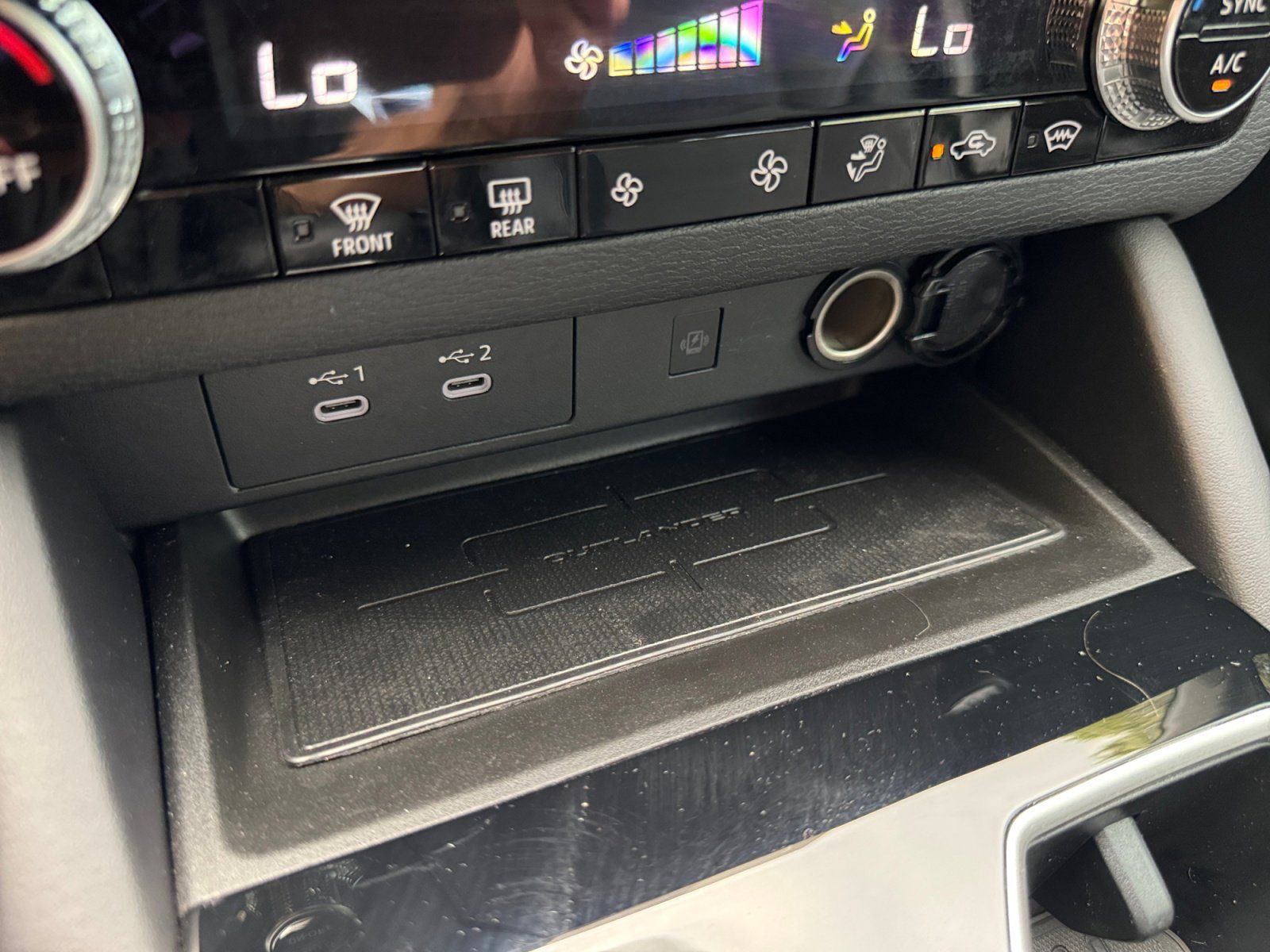 Used 2025 Mitsubishi Outlander SE 4D Sport Utility
