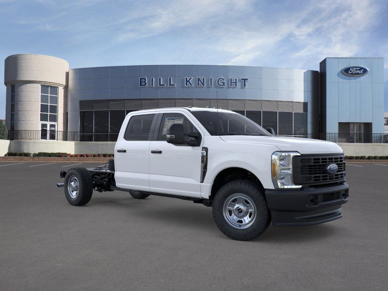 2026 Ford F-350 Super Duty Chassis Cab