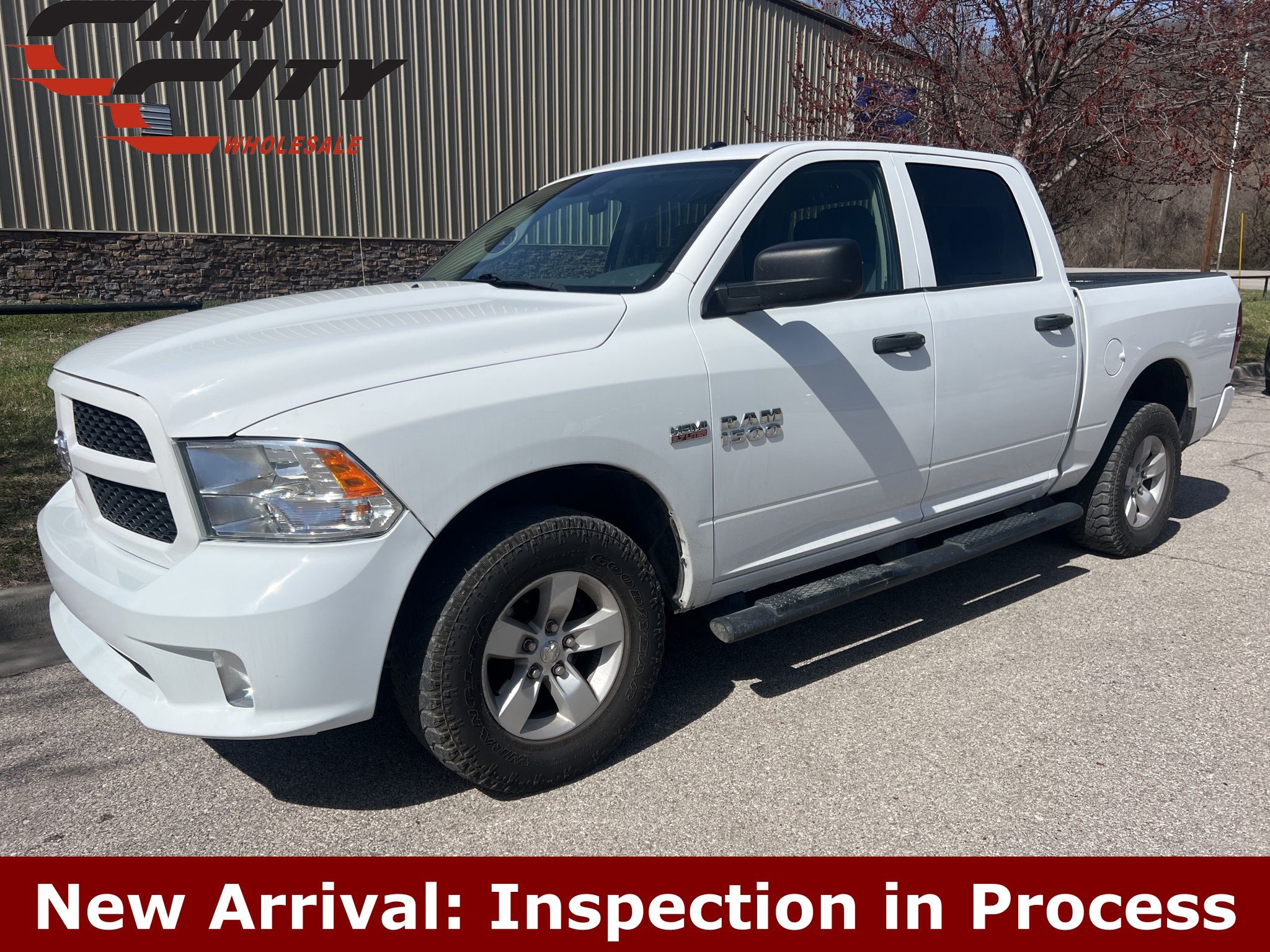 2017 RAM 1500 Express Crew Cab 4WD