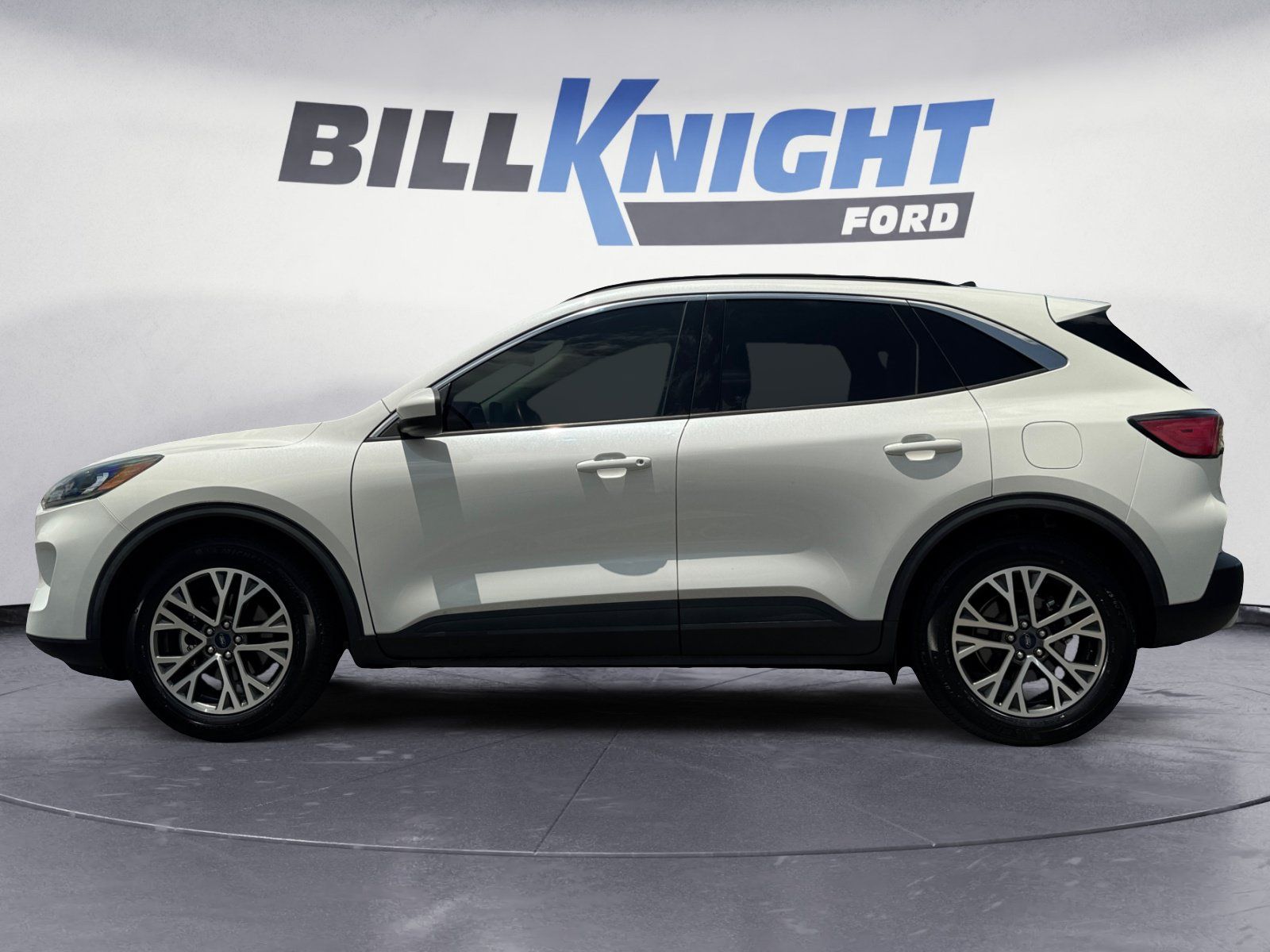 Star White Metallic Tri-Coat 2020 Ford Escape SUV / Crossover Front-Wheel Drive 8-Speed Automatic