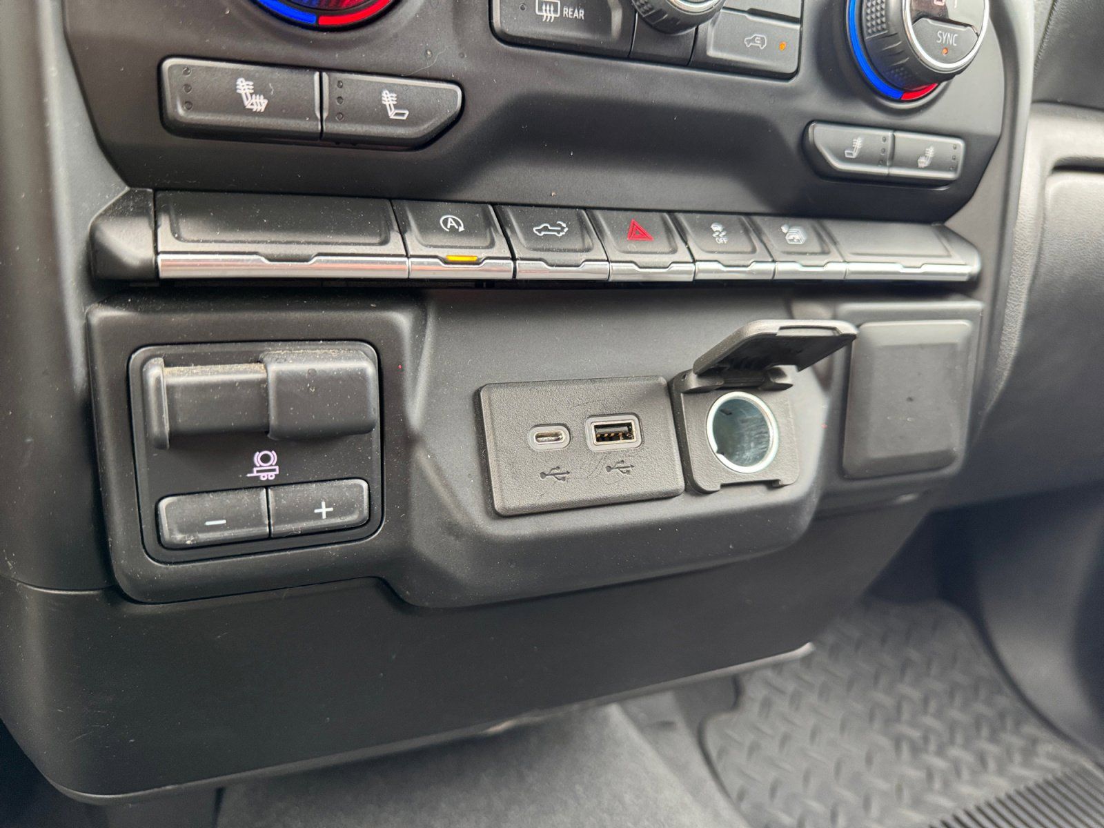 Used 2020 Chevrolet Silverado 1500 LT 4D Crew Cab