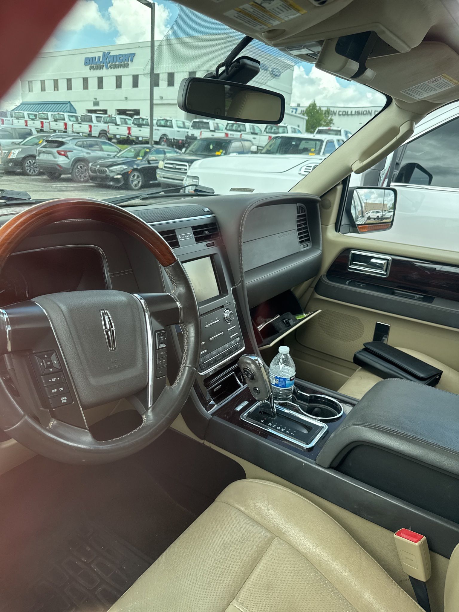 Used 2015 Lincoln Navigator L 4D Sport Utility