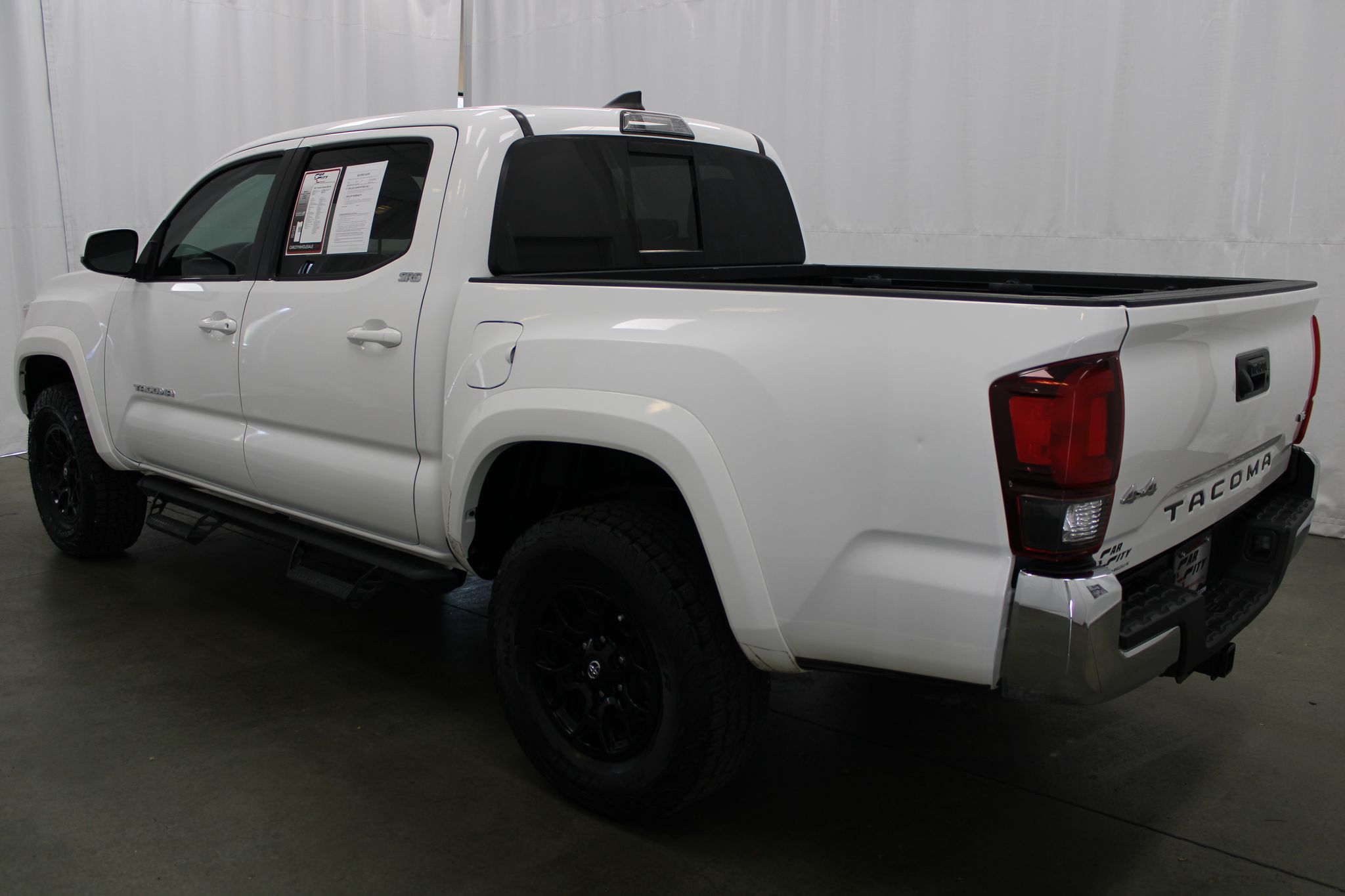 View vehicle photo 7