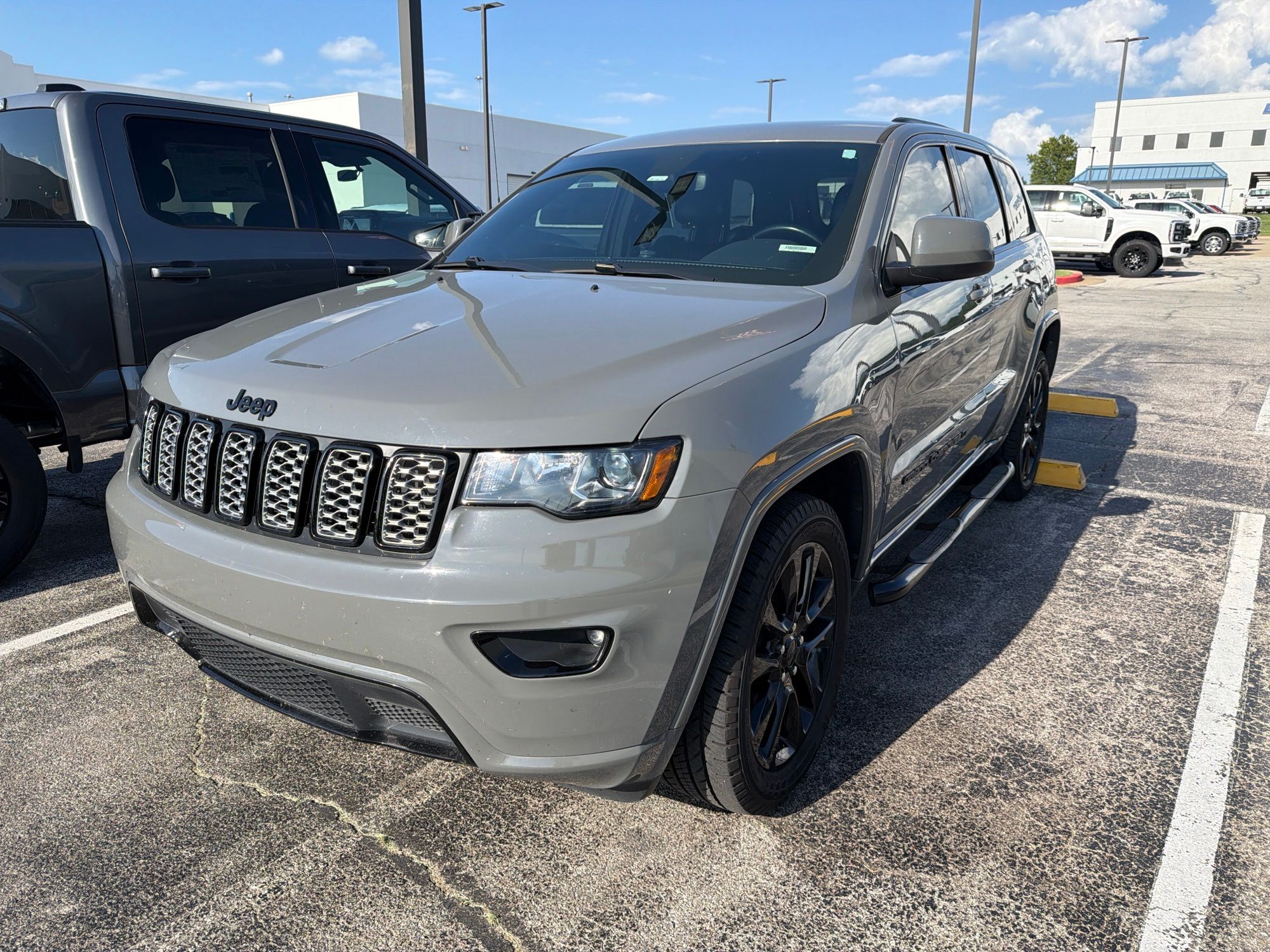 Sting-Gray Clearcoat 2022 Jeep Grand Cherokee SUV / Crossover Four-Wheel Drive 8-Speed Automatic