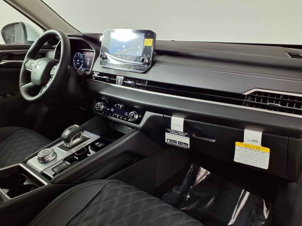 2025 Mitsubishi Outlander Plug-in Hybrid SEL - Photo 7