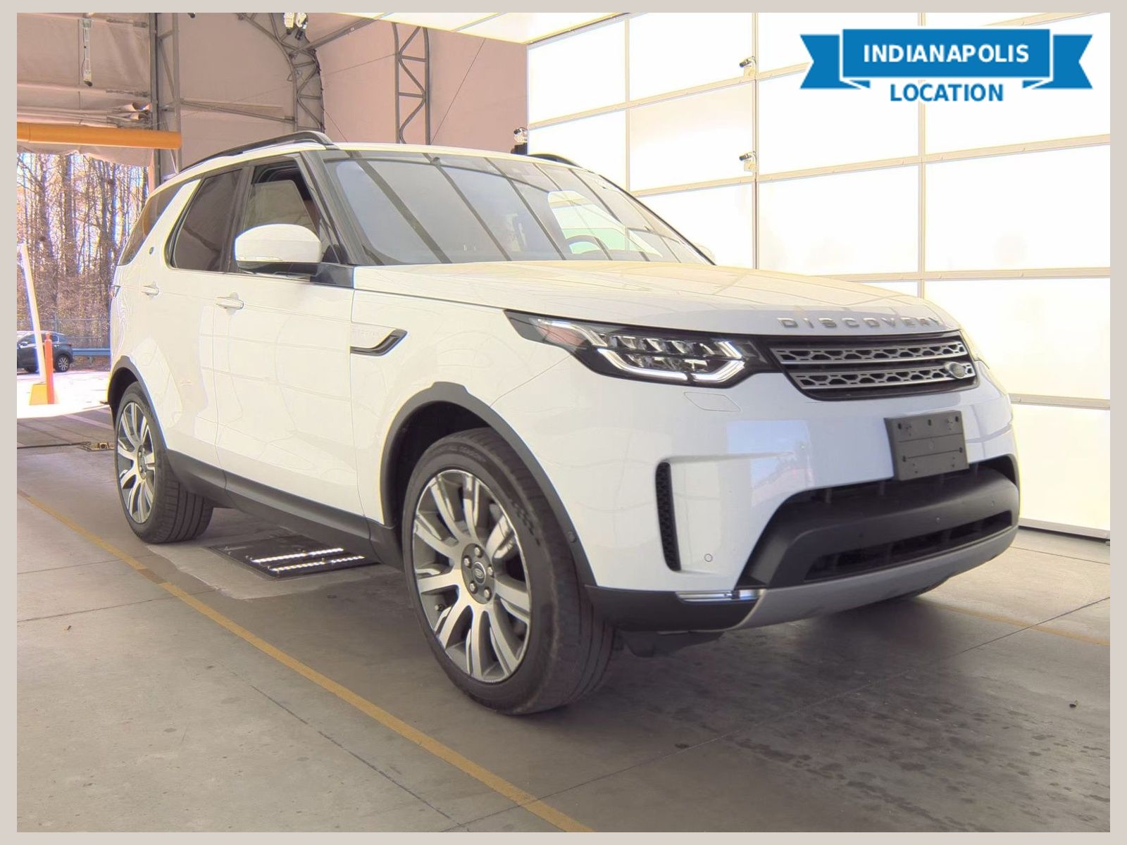 White 2018 Land Rover Discovery V6 HSE Luxury AWD SUV / Crossover All-Wheel Drive 8-Speed Automatic