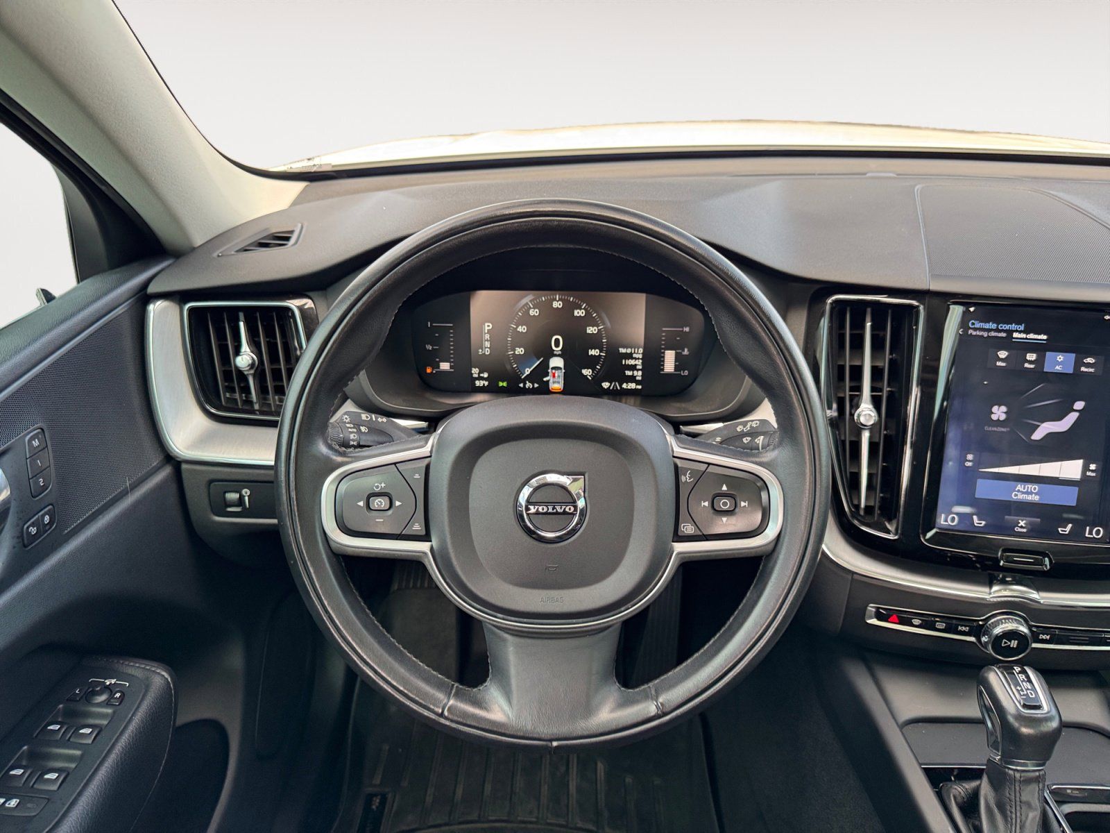 Used 2019 Volvo XC60 T6 Momentum 4D Sport Utility