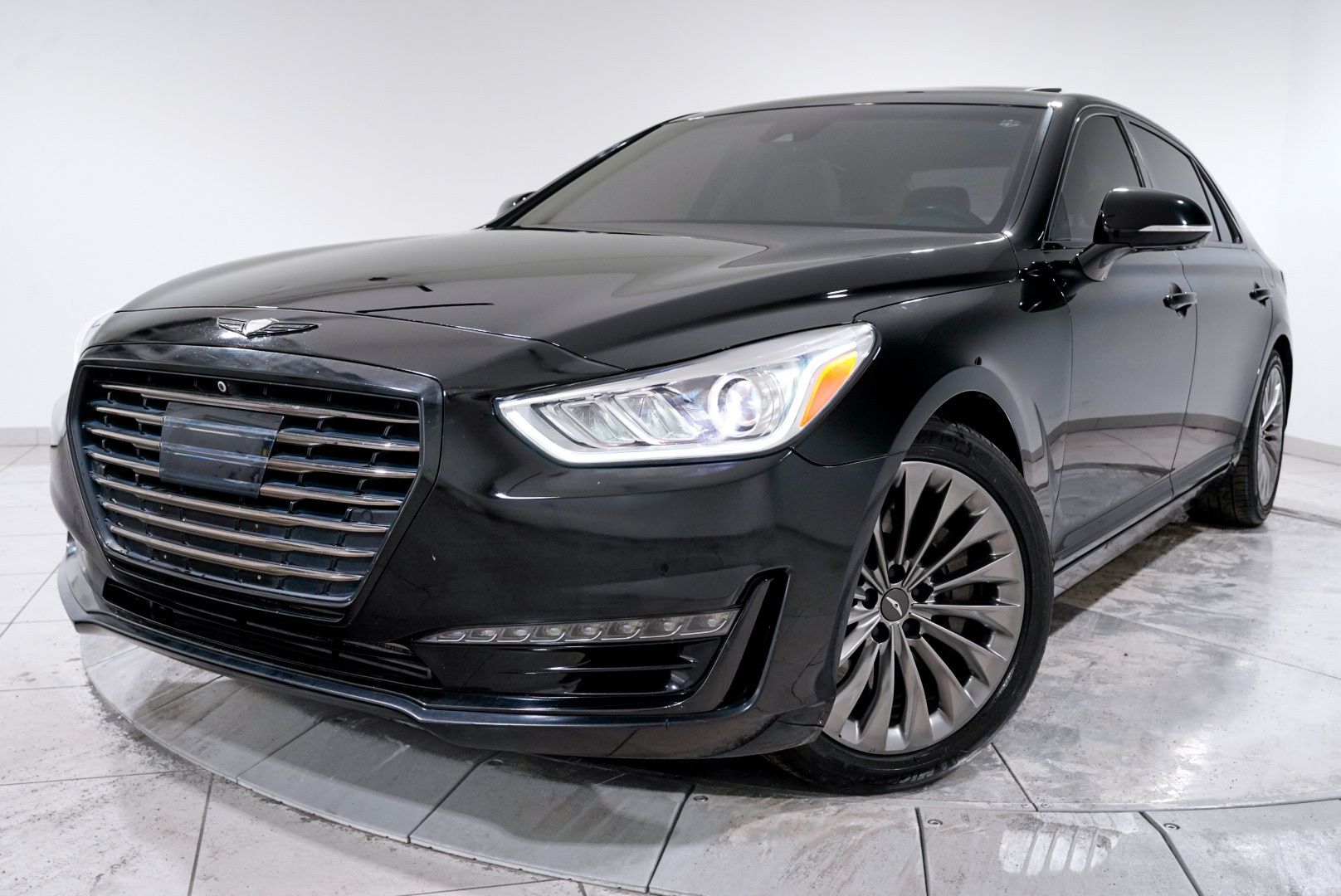2017 Genesis G90 Premium