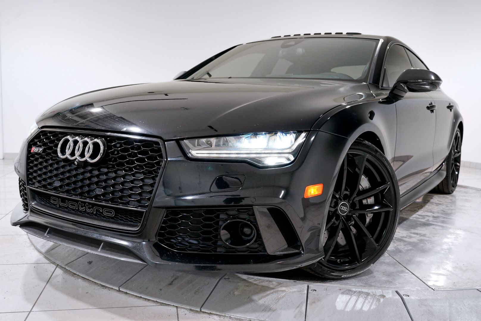 2017 Audi RS7 4.0T Performance Tiptronic quattro's photo
