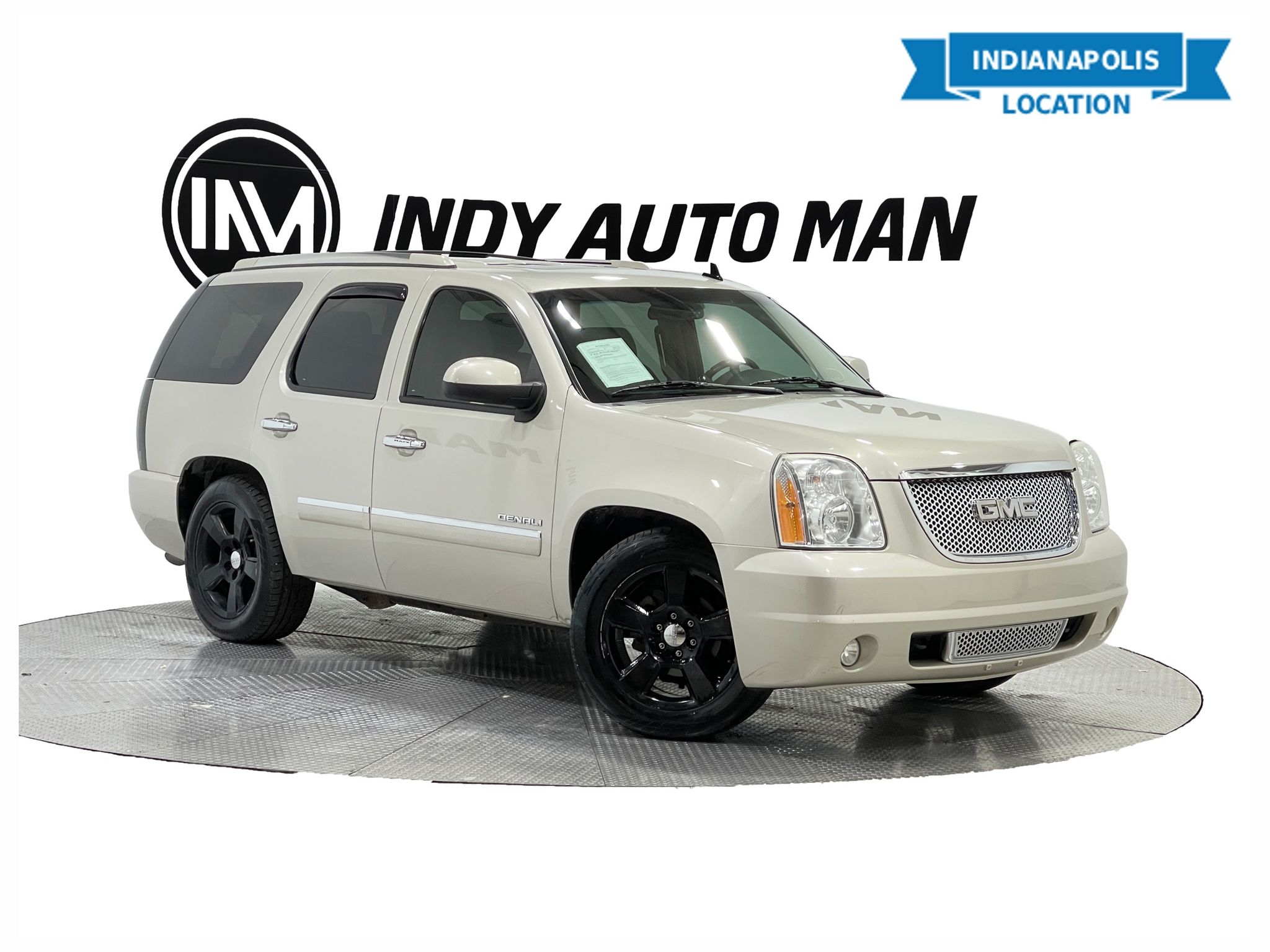 Champagne Silver Metallic 2013 GMC Yukon Denali AWD SUV / Crossover All-Wheel Drive 6-Speed Automatic Overdrive