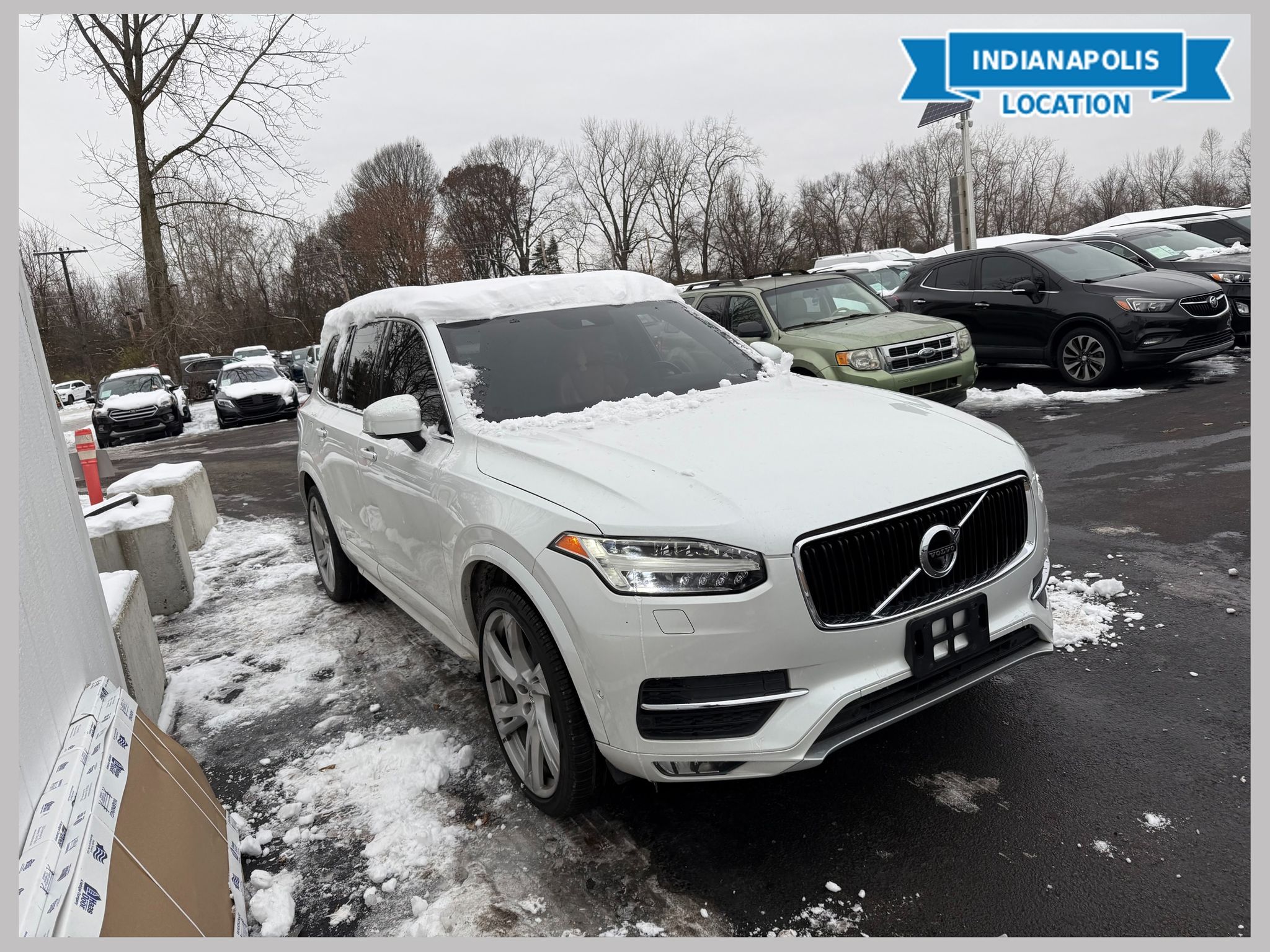 2018 Volvo XC90 T6 Momentum AWD