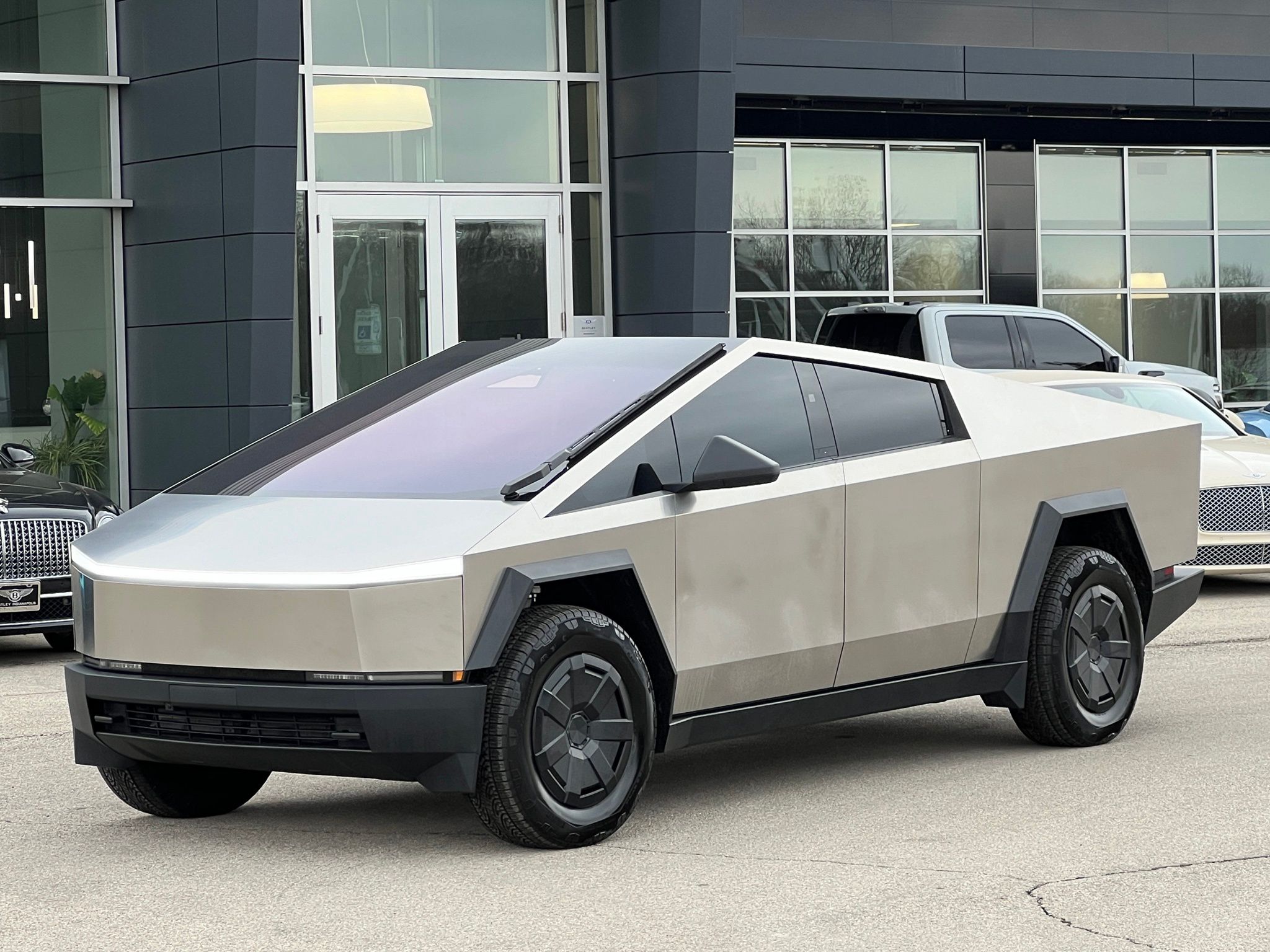 2024 Tesla Cybertruck Crew Cab AWD