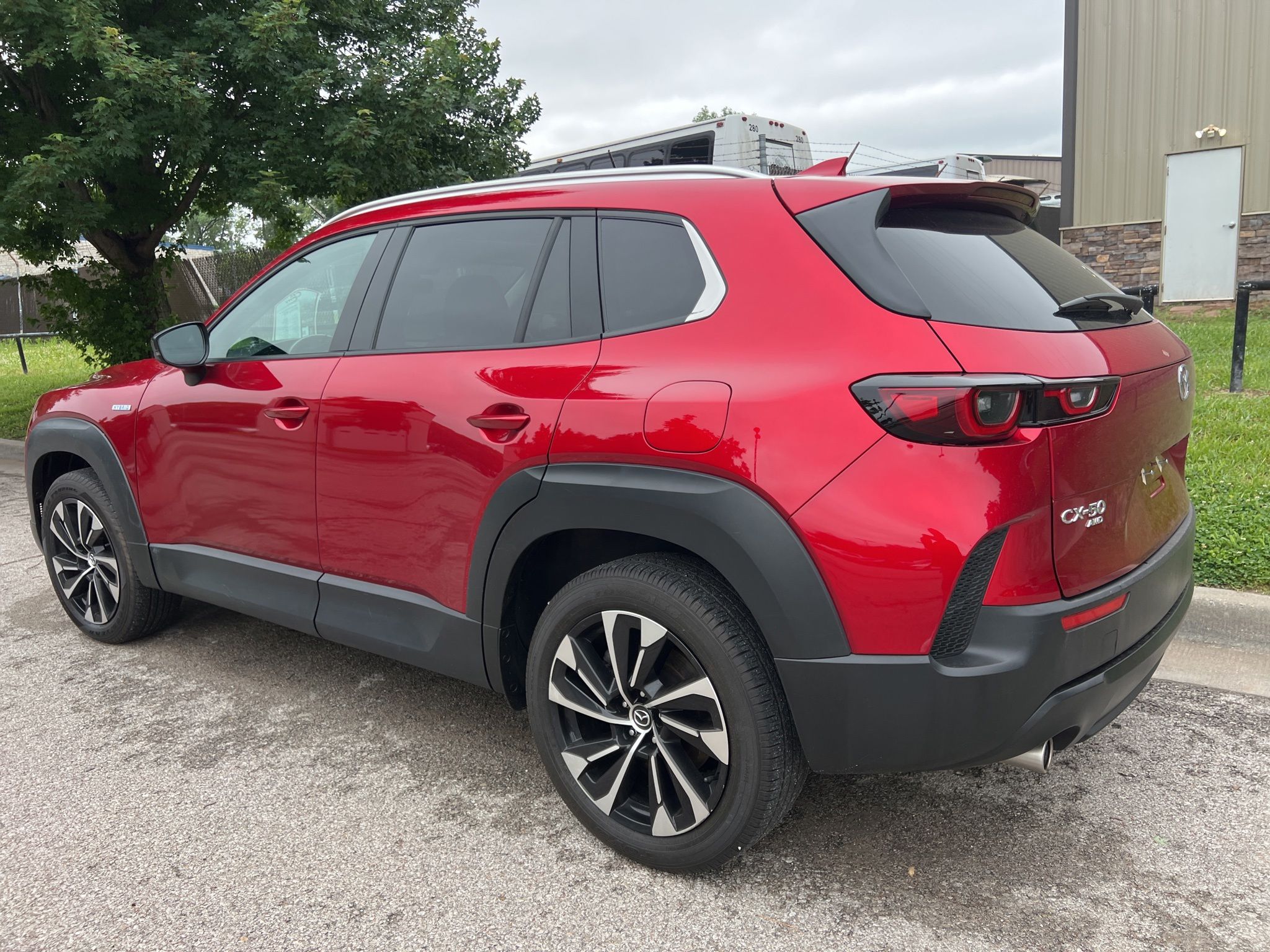 View vehicle photo 7