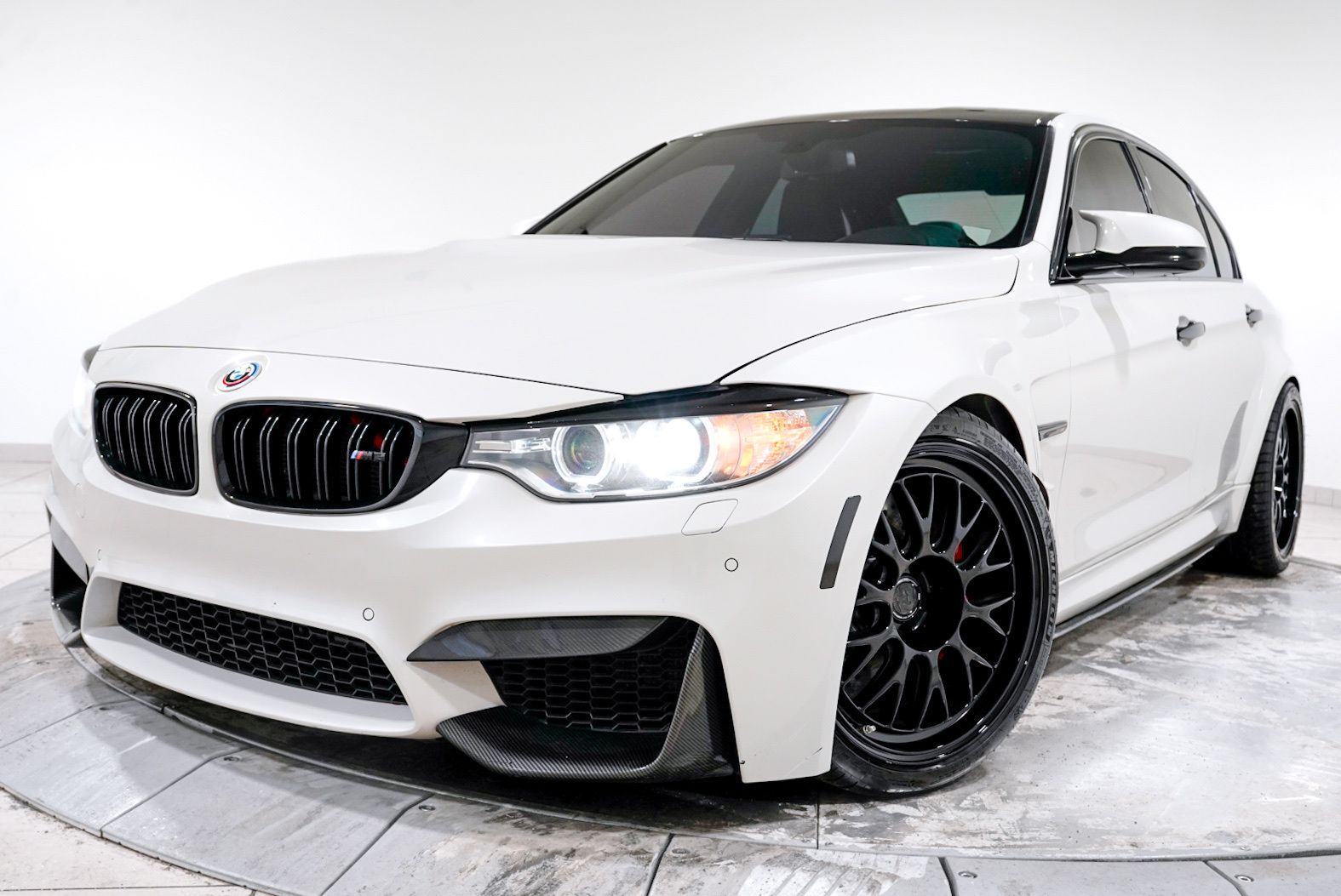 2017 BMW M3 -'s photo