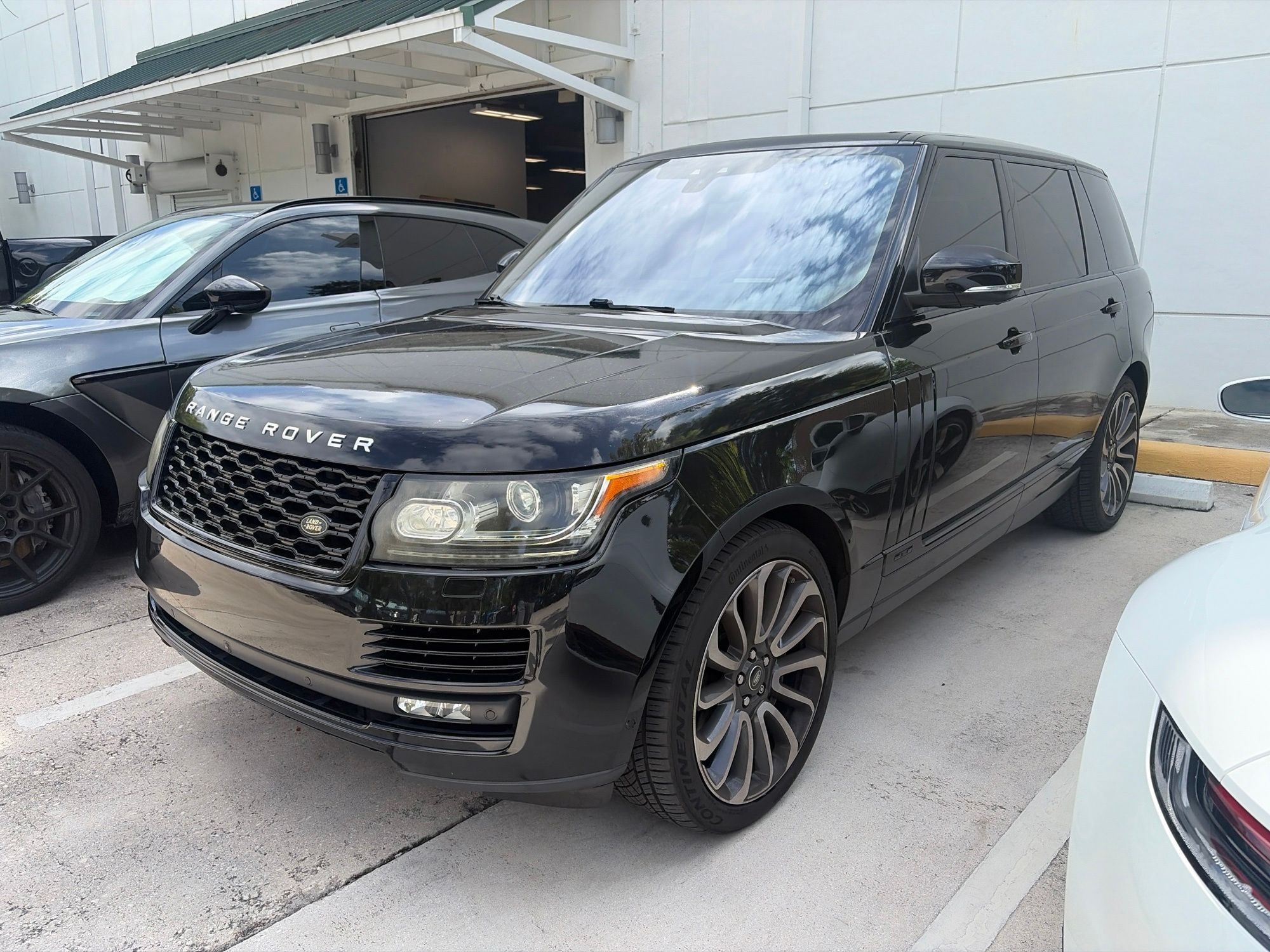 2017 Land Rover Range Rover SUV / Crossover All-Wheel Drive 8-Speed Automatic
