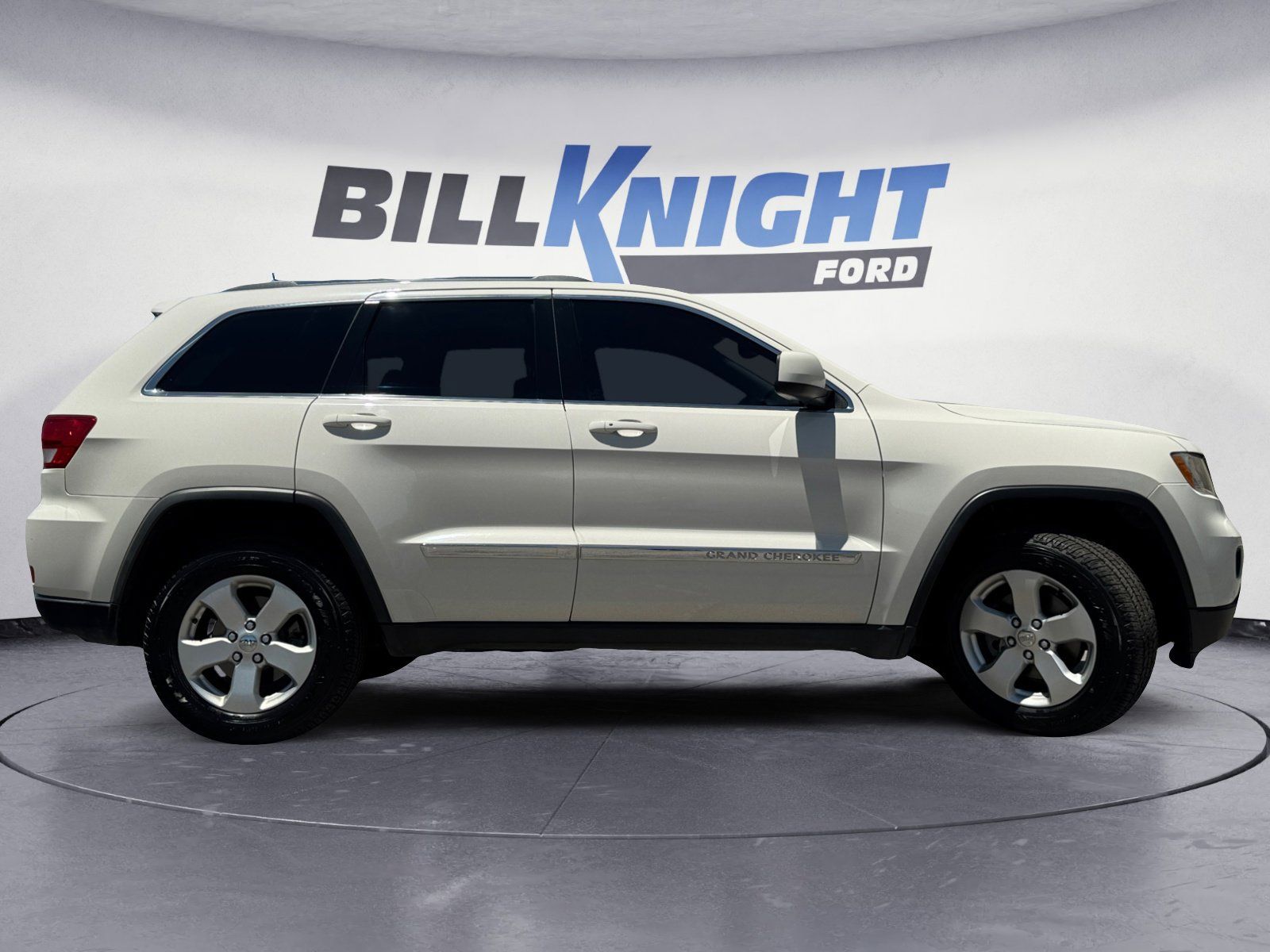 Used 2011 Jeep Grand Cherokee Laredo 4D Sport Utility