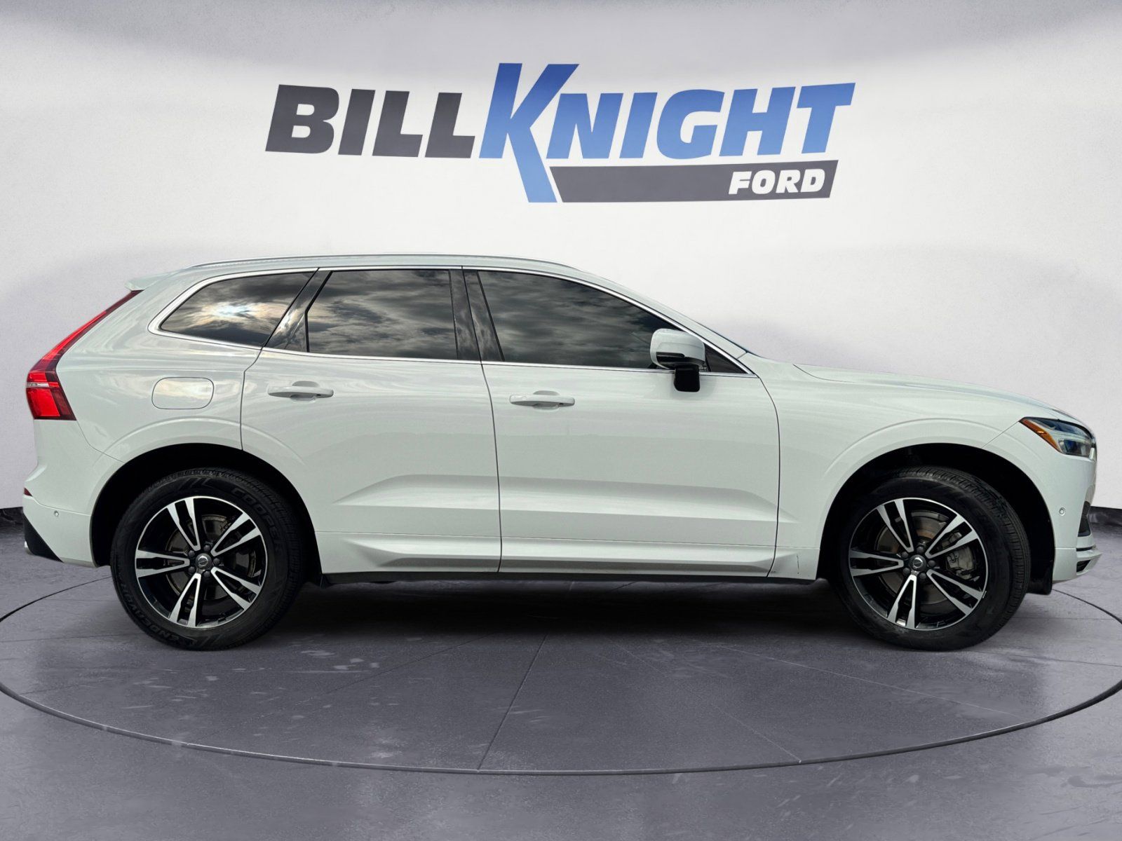 Used 2019 Volvo XC60 T6 Momentum 4D Sport Utility
