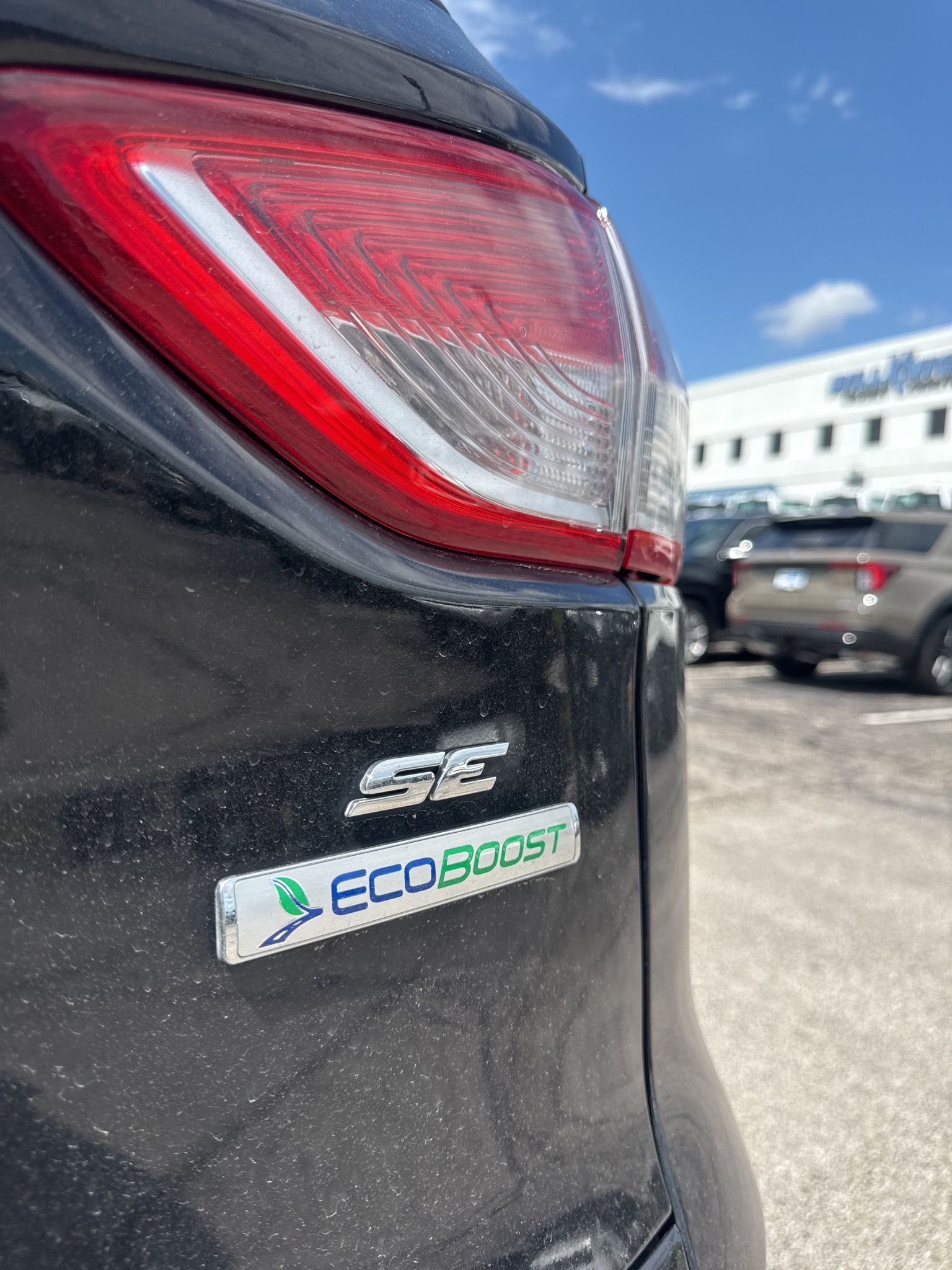 Used 2015 Ford Escape SE 4D Sport Utility