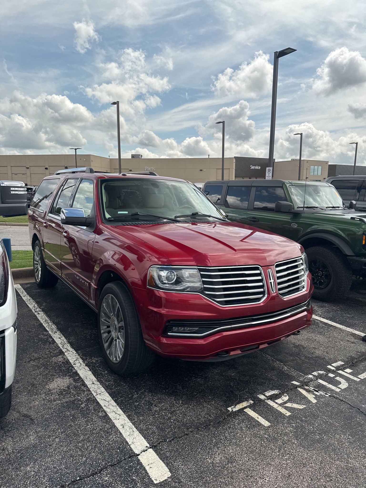 Used 2015 Lincoln Navigator L 4D Sport Utility