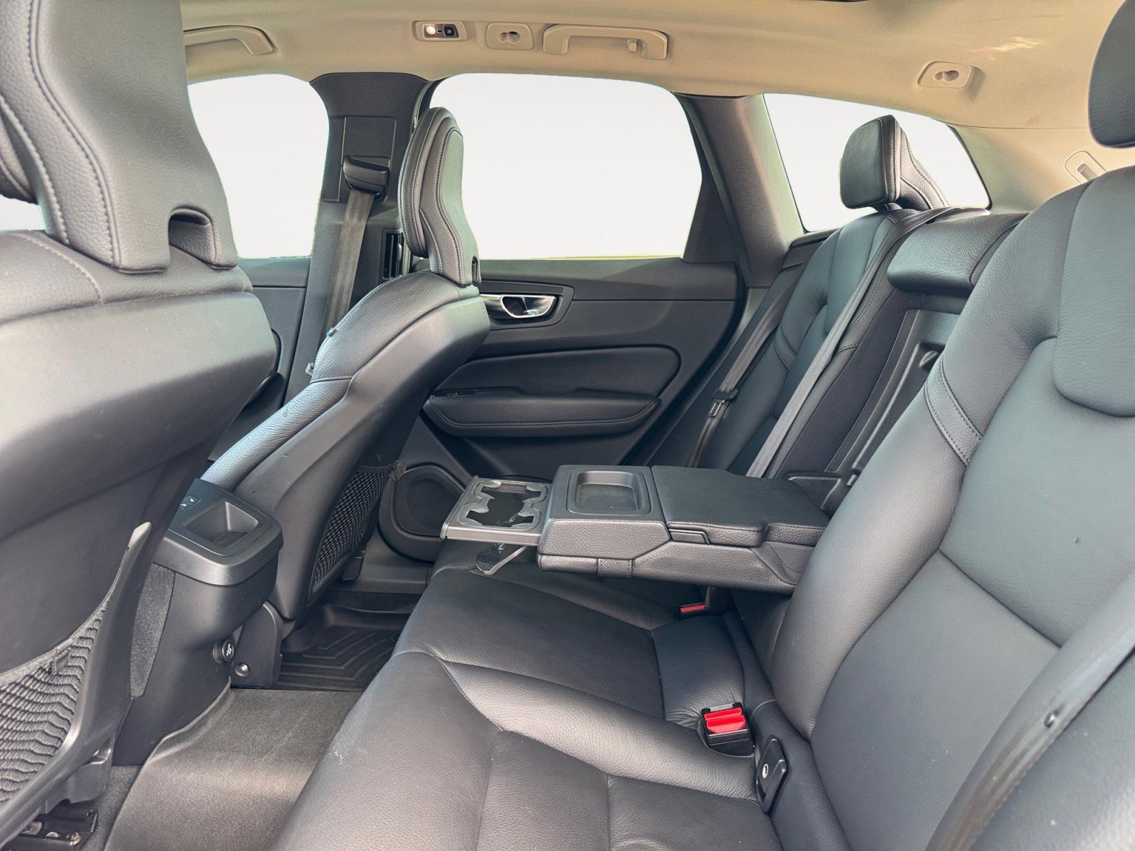 Used 2019 Volvo XC60 T6 Momentum 4D Sport Utility