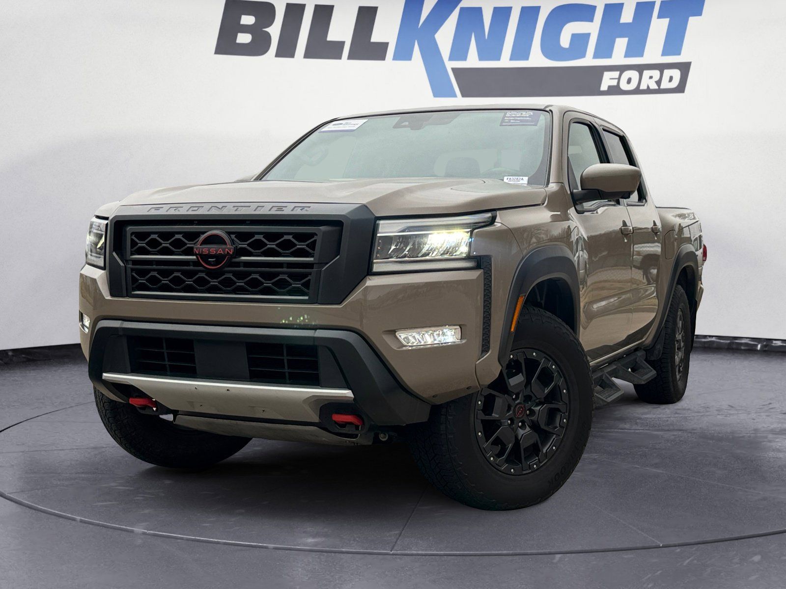 2023 Nissan Frontier PRO-4X Crew Cab 4WD