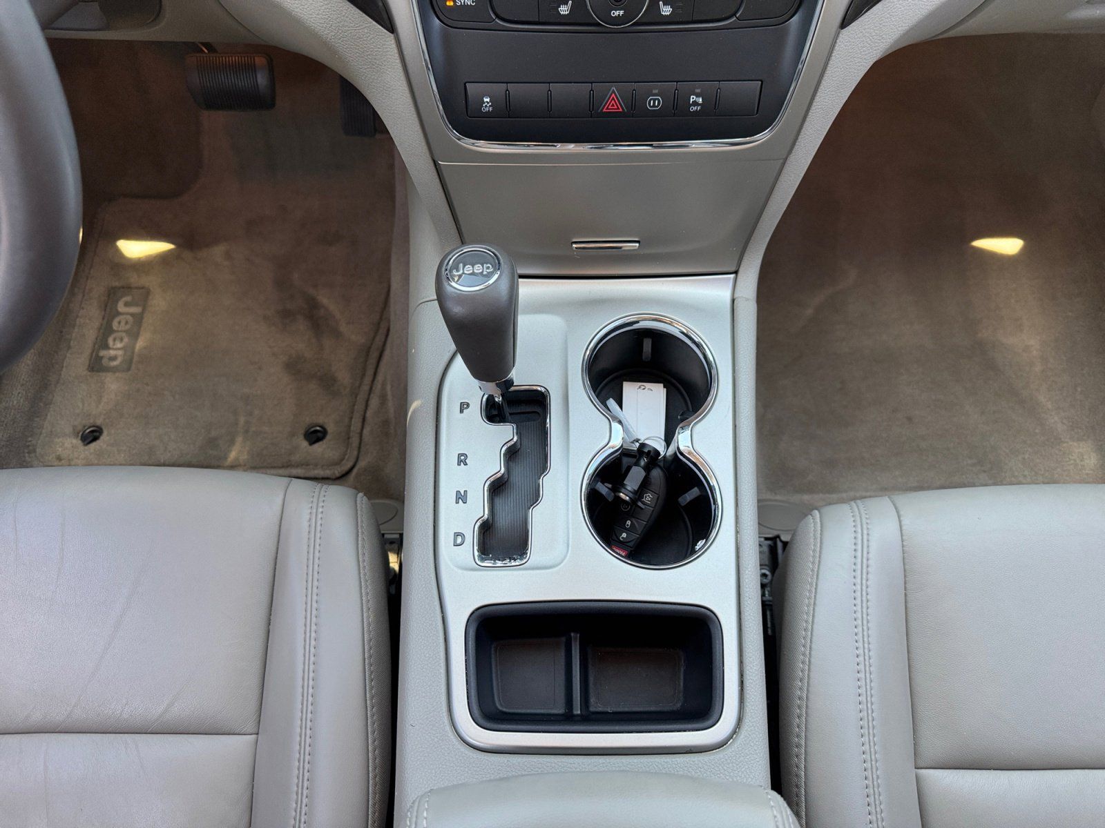 Used 2011 Jeep Grand Cherokee Laredo 4D Sport Utility
