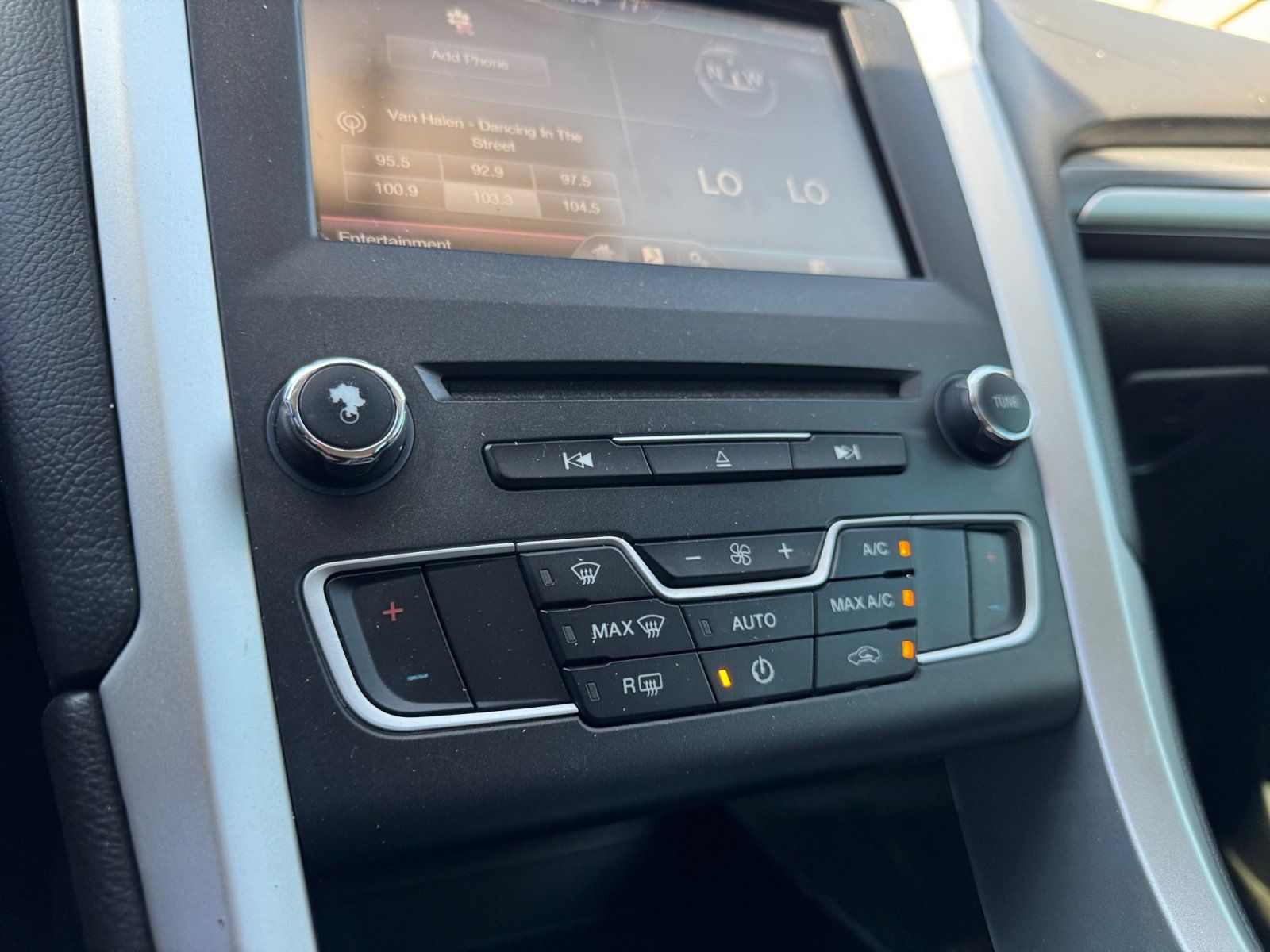 Used 2016 Ford Fusion Hybrid SE 4D Sedan