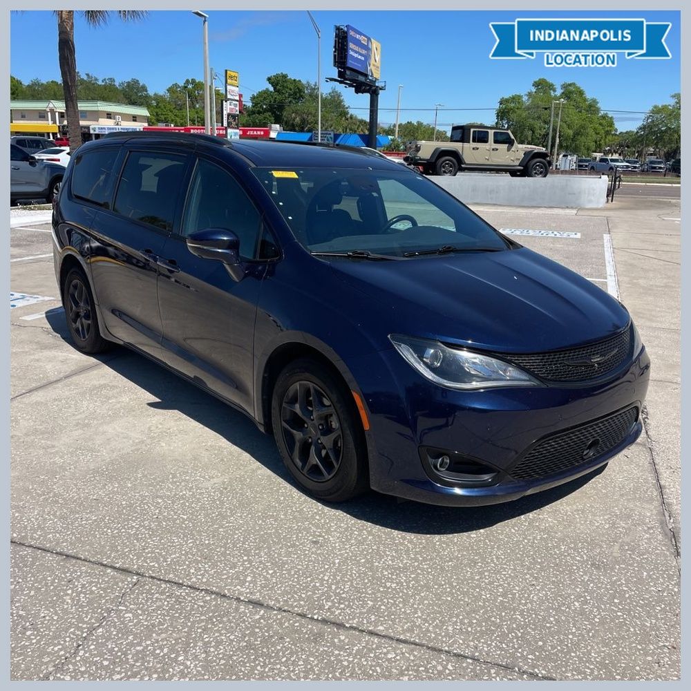 2020 Chrysler Pacifica Limited FWD